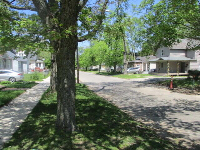 1010 Lavette Avenue Benton Harbor MI 49022