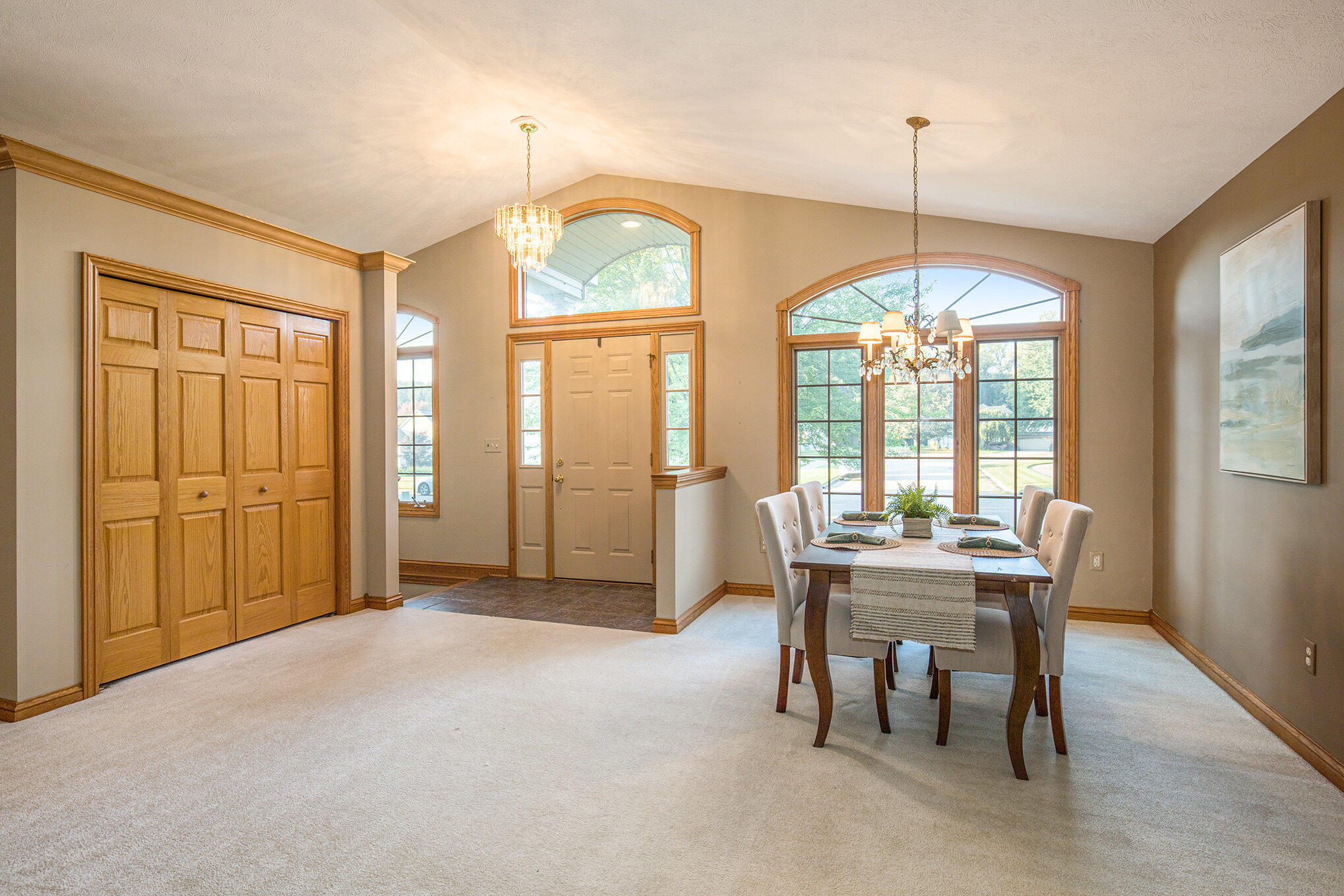 2343 Westwinde Drive NW Grand Rapids MI 49504