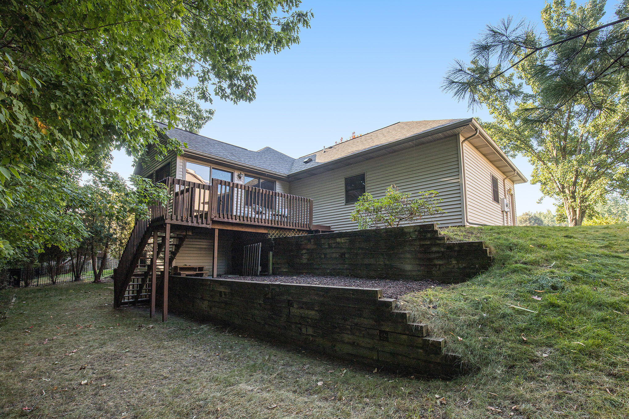 2343 Westwinde Drive NW Grand Rapids MI 49504