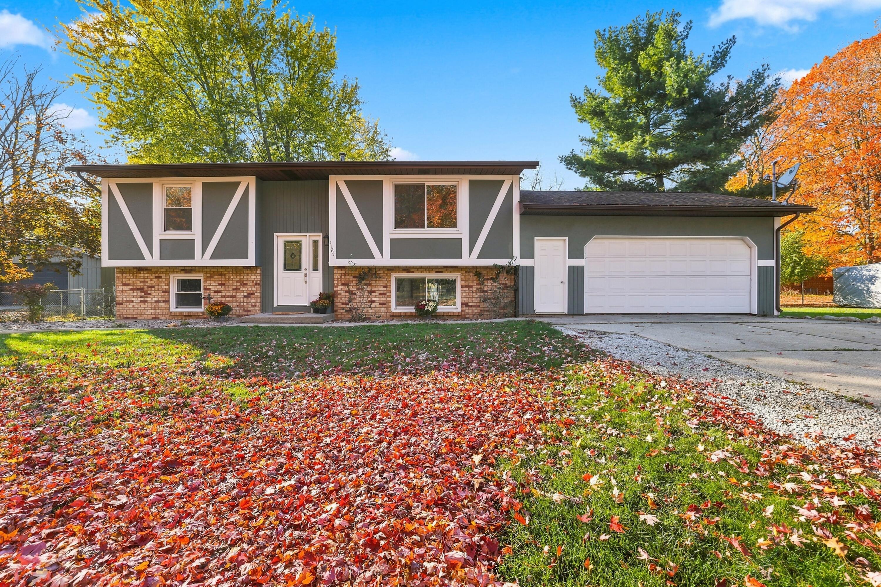 1165 Brownwood Avenue NW Grand Rapids MI 49504