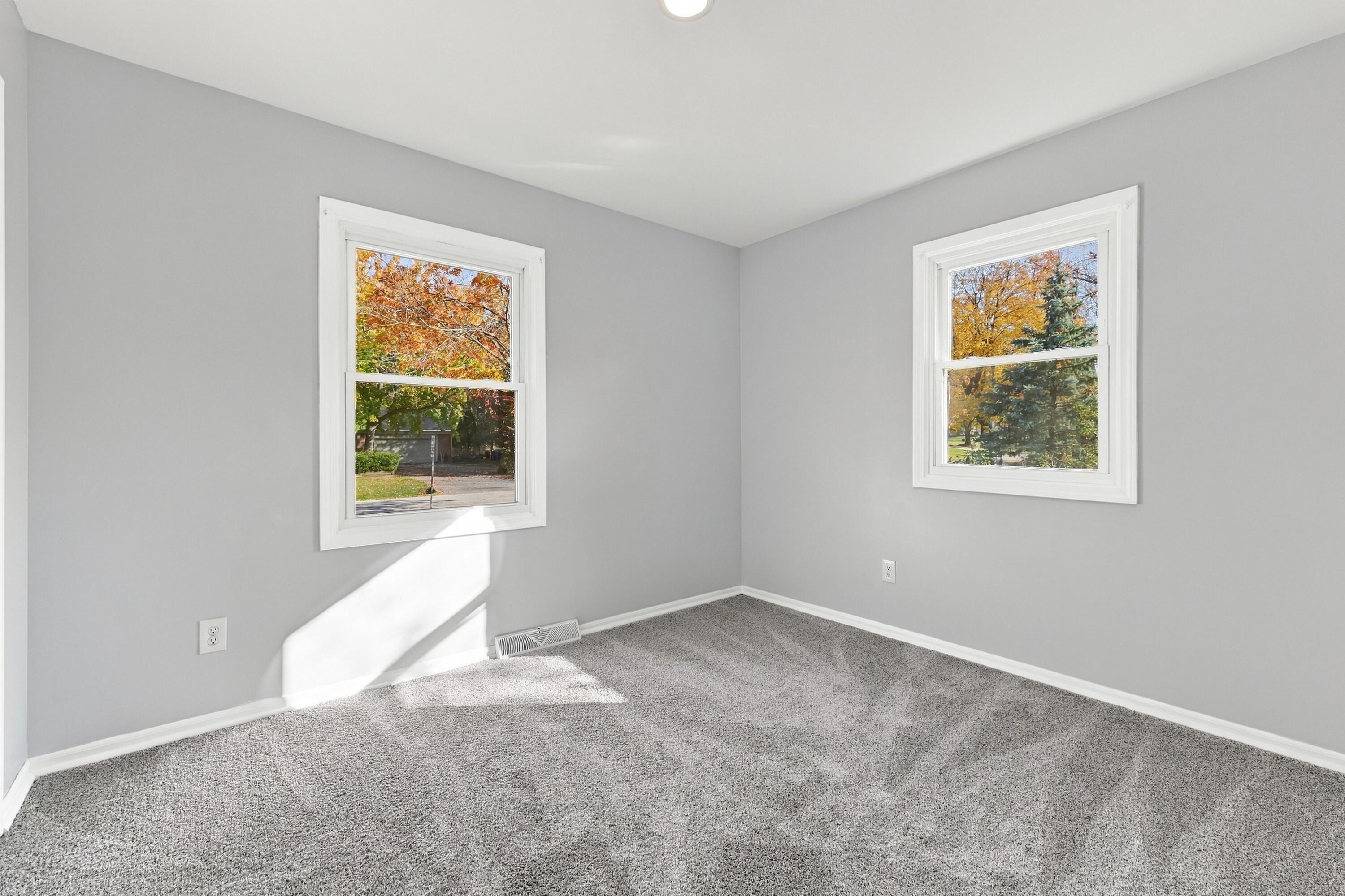 1165 Brownwood Avenue NW Grand Rapids MI 49504