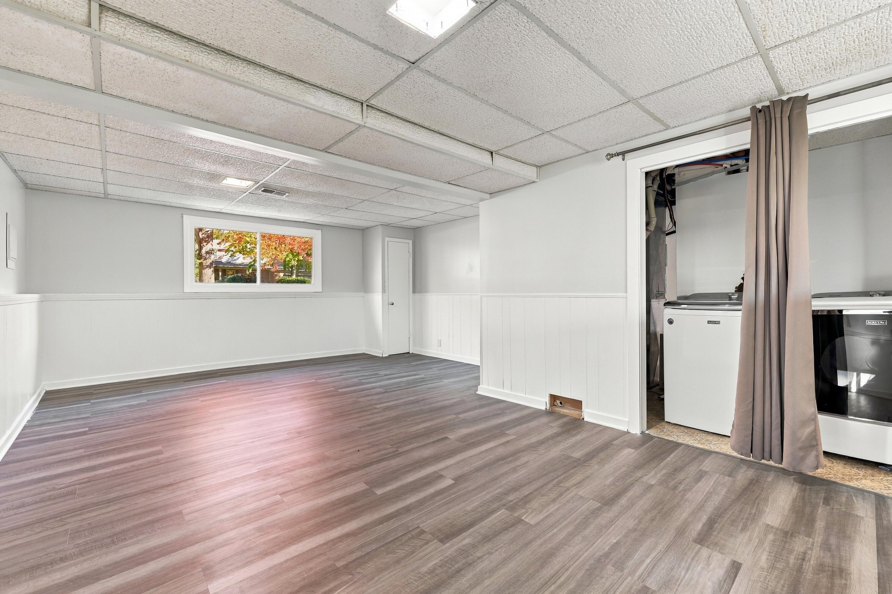 1165 Brownwood Avenue NW Grand Rapids MI 49504