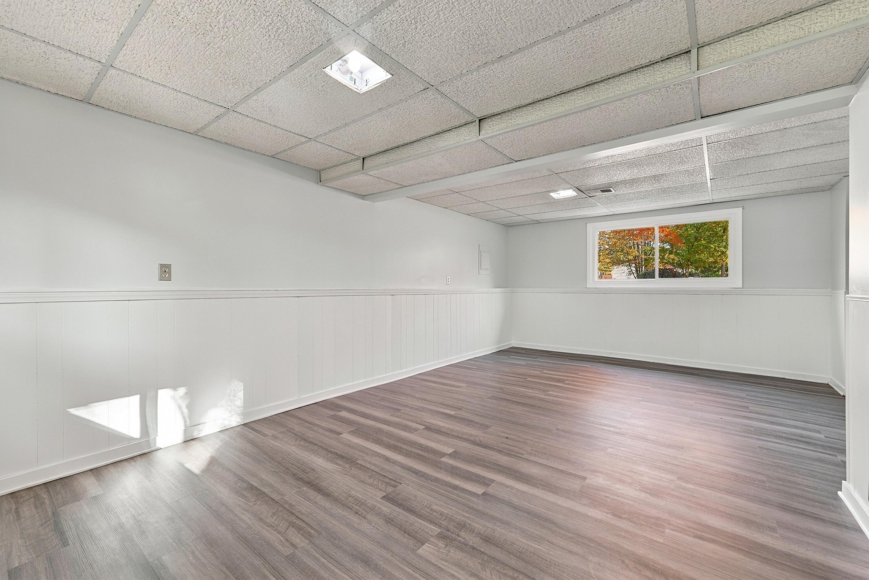 1165 Brownwood Avenue NW Grand Rapids MI 49504