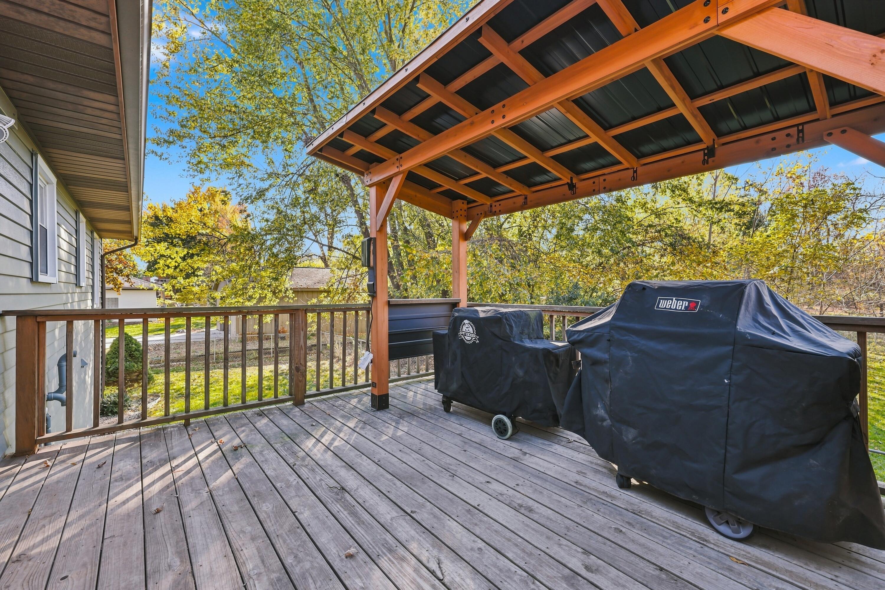 1165 Brownwood Avenue NW Grand Rapids MI 49504