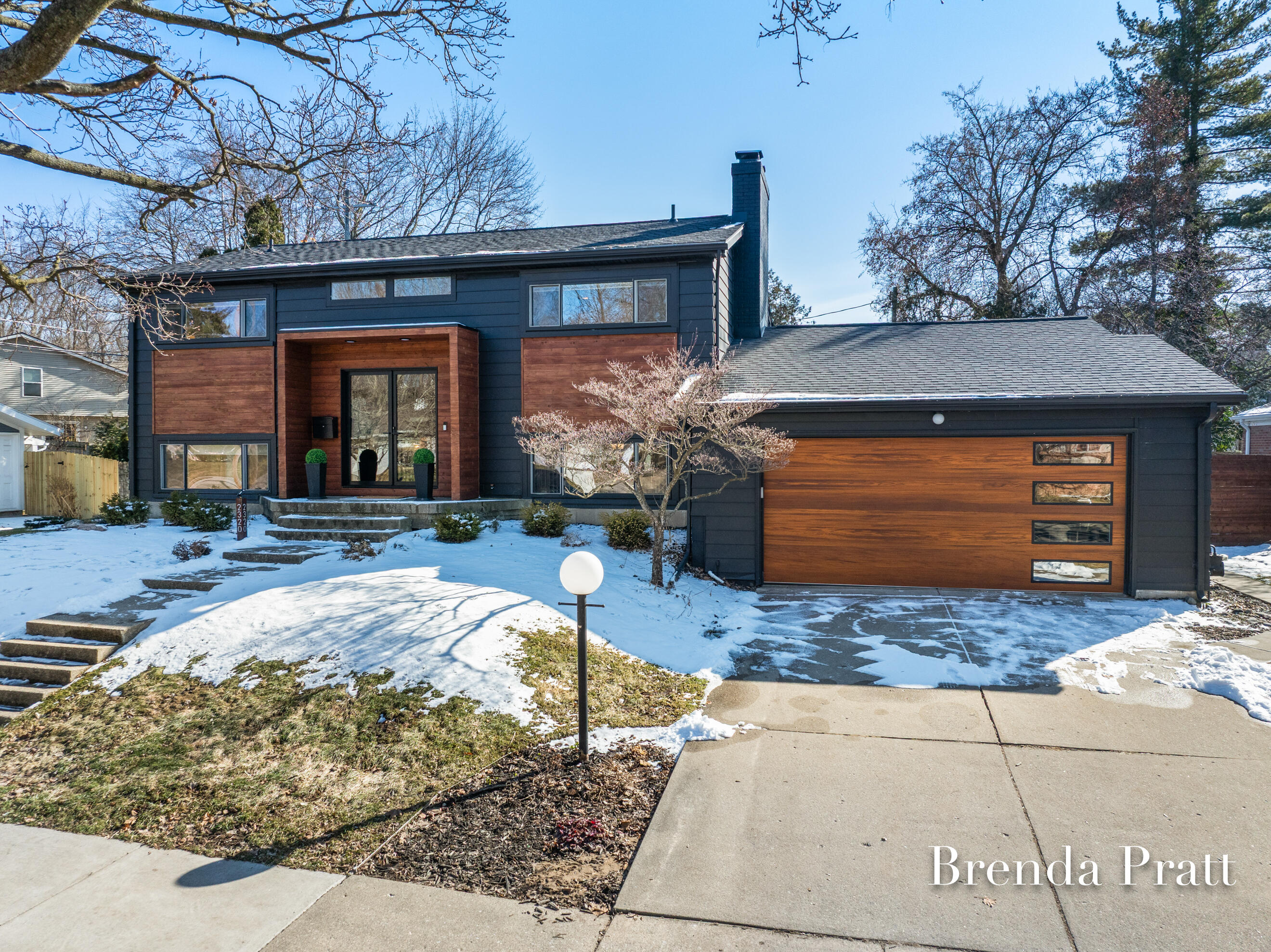 East Grand Rapids MI, 2320 Elmwood Drive SE