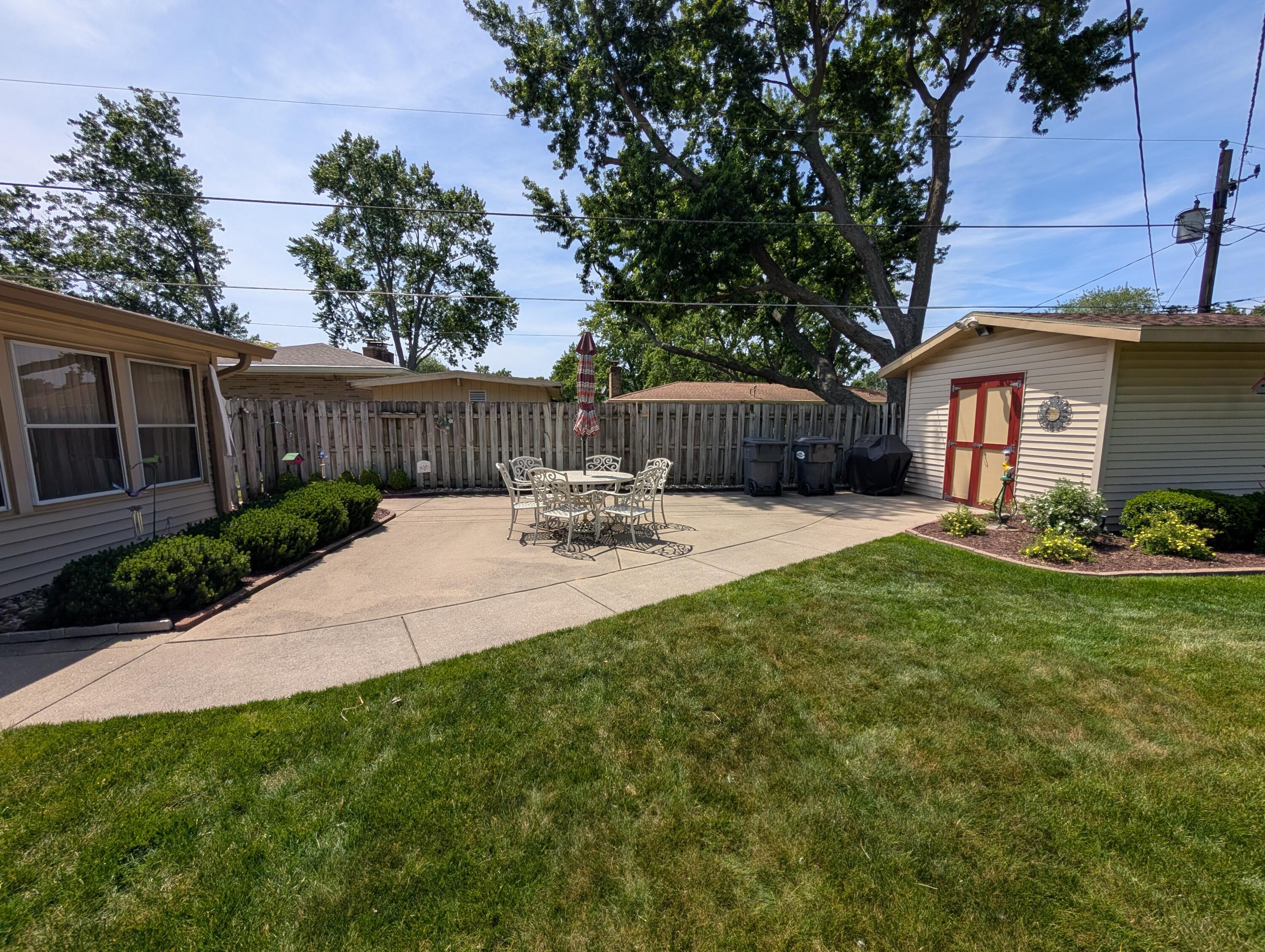5565 Mohican Drive Stevensville MI 49127