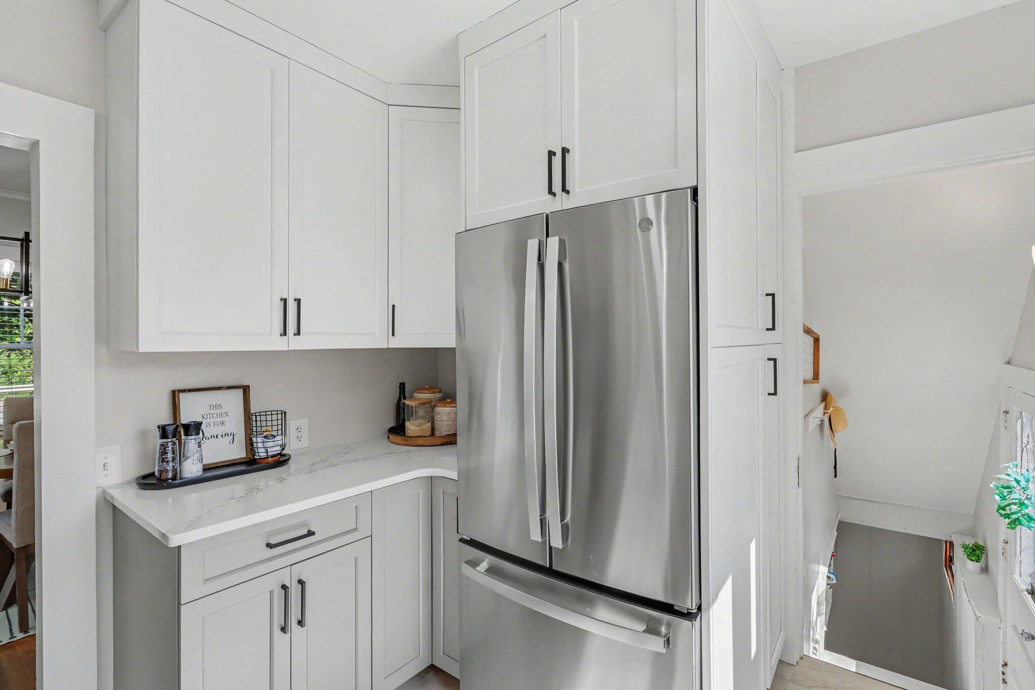 2223 Parkview Avenue Kalamazoo MI 49008