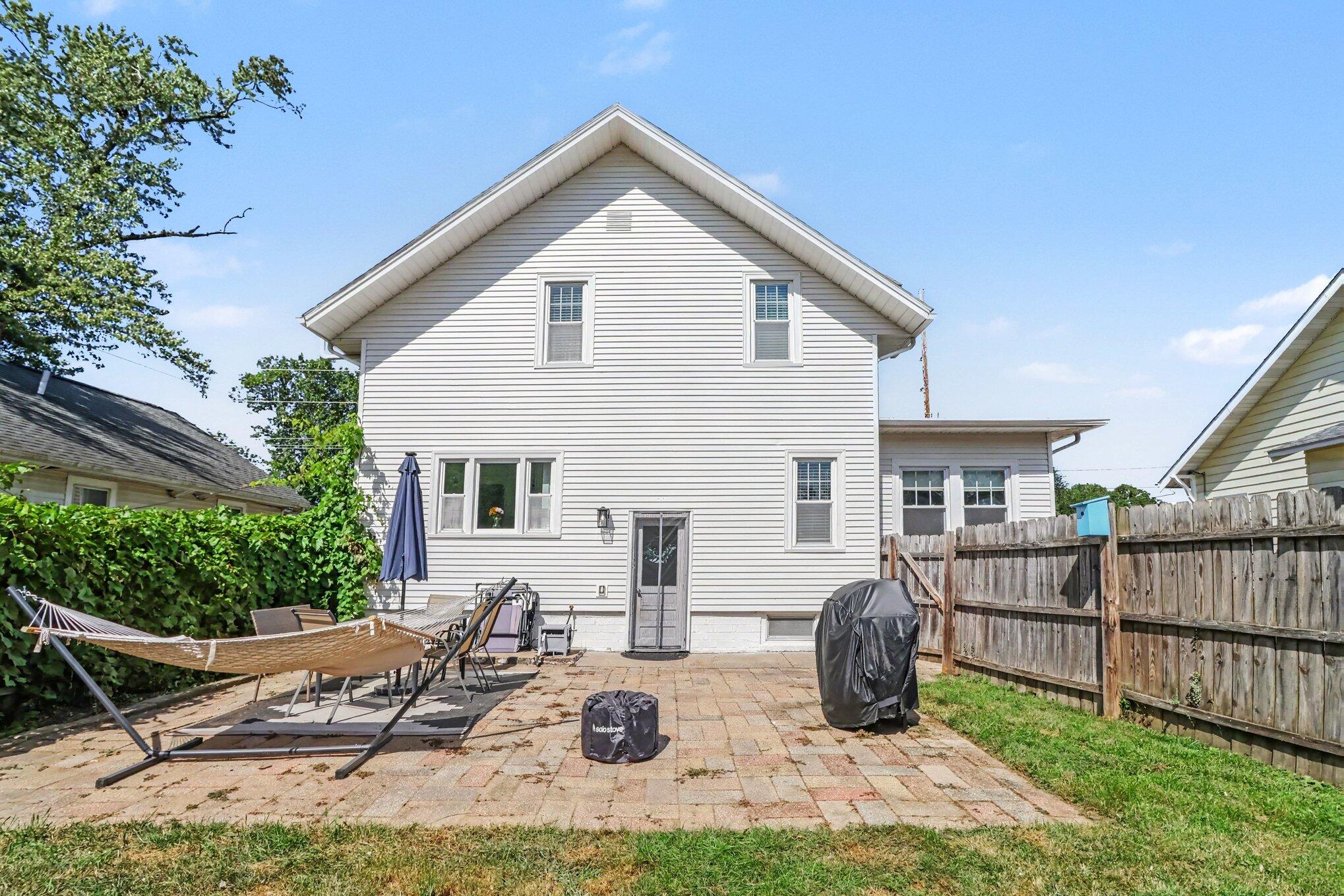 2223 Parkview Avenue Kalamazoo MI 49008