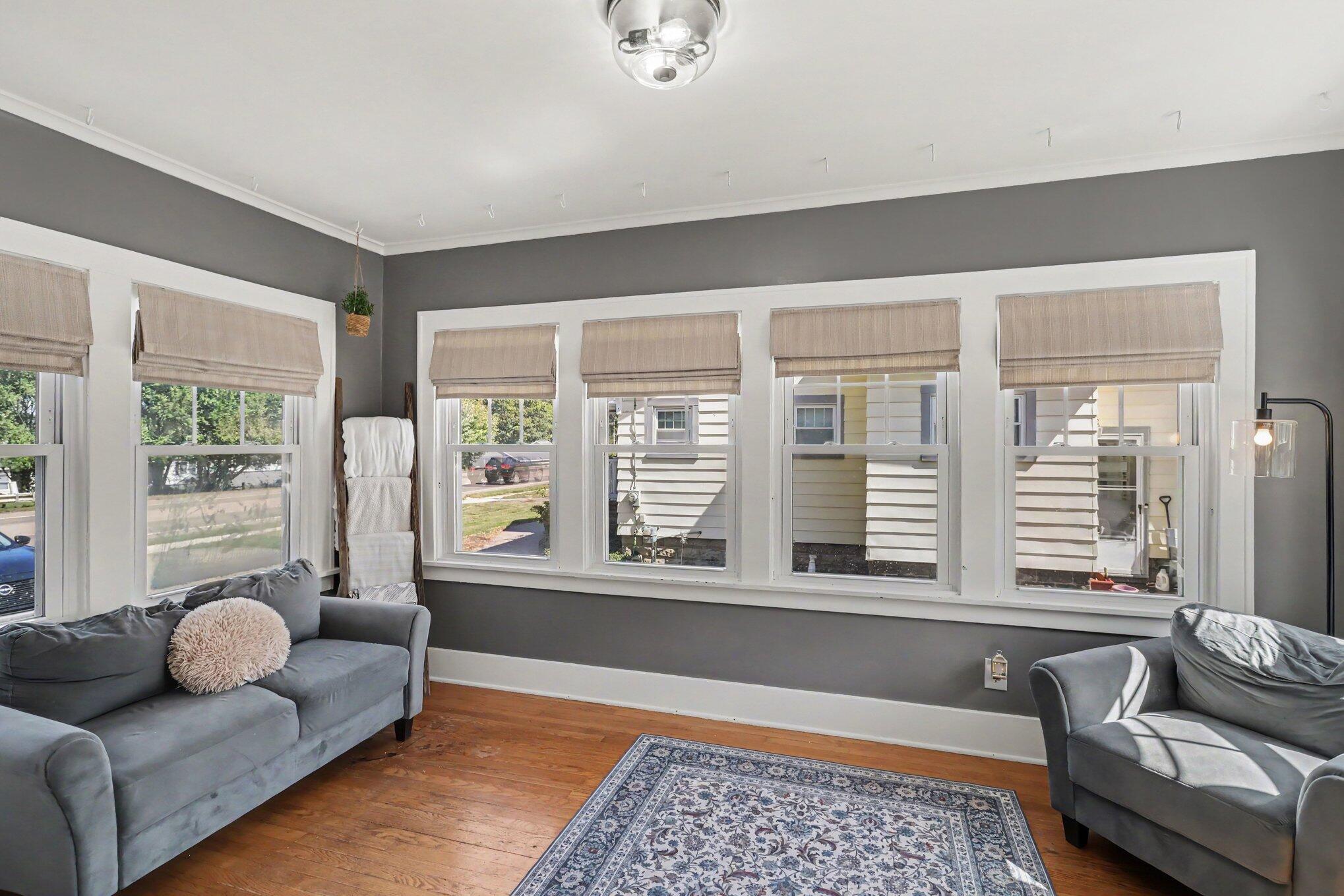 2223 Parkview Avenue Kalamazoo MI 49008
