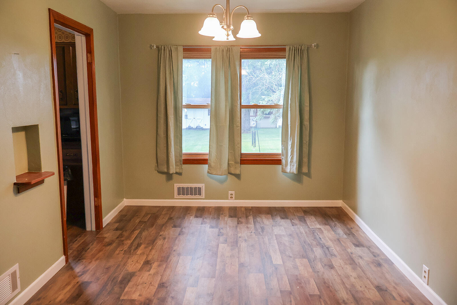 114 E Southeastern Avenue E Galien MI 49113