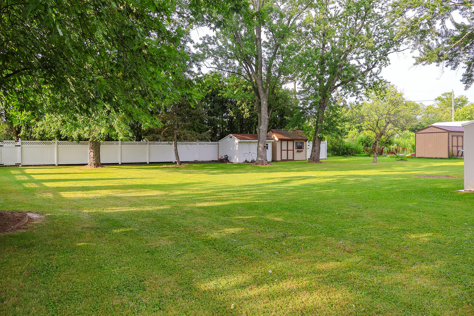 114 E Southeastern Avenue E Galien MI 49113