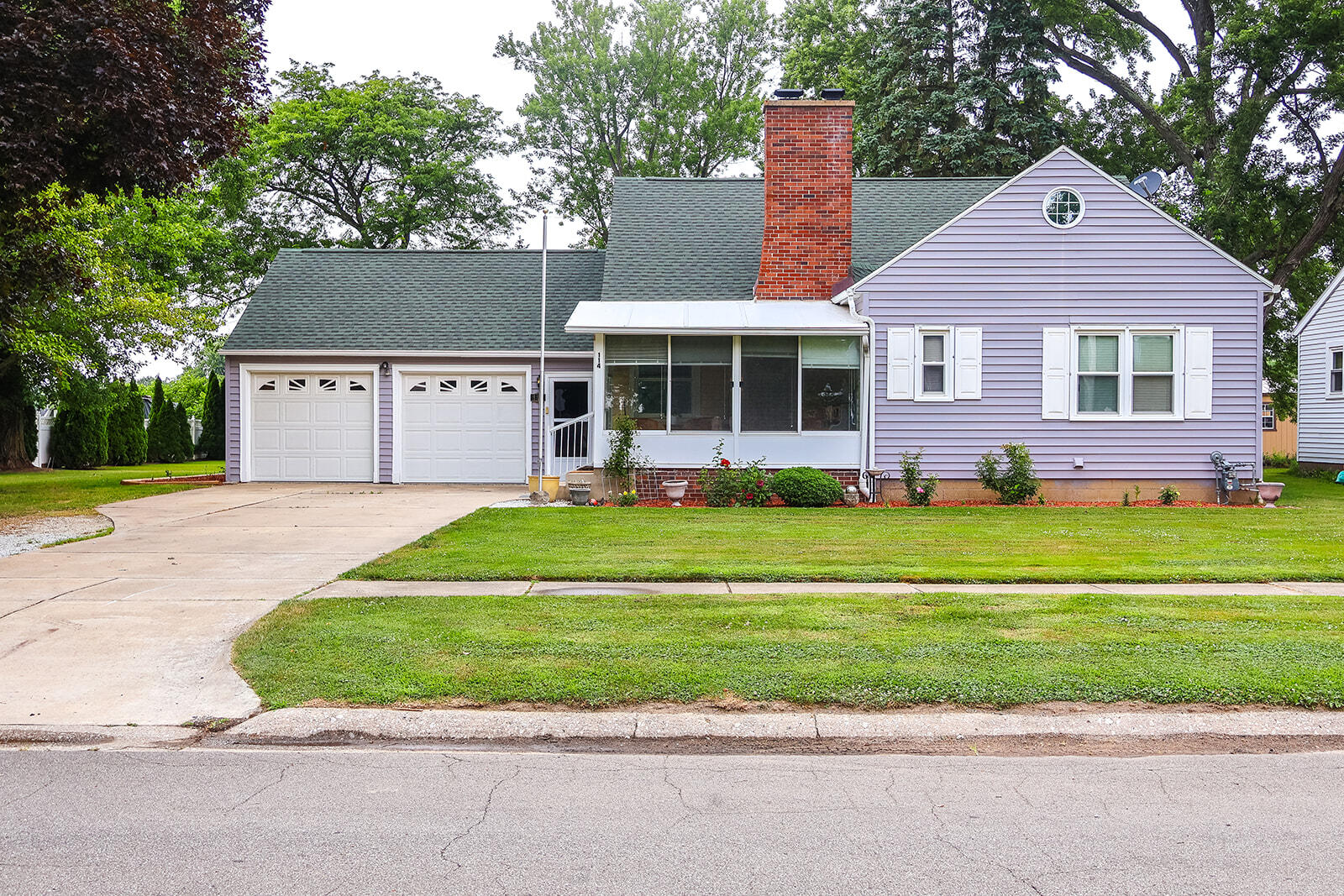 114 E Southeastern Avenue E Galien MI 49113