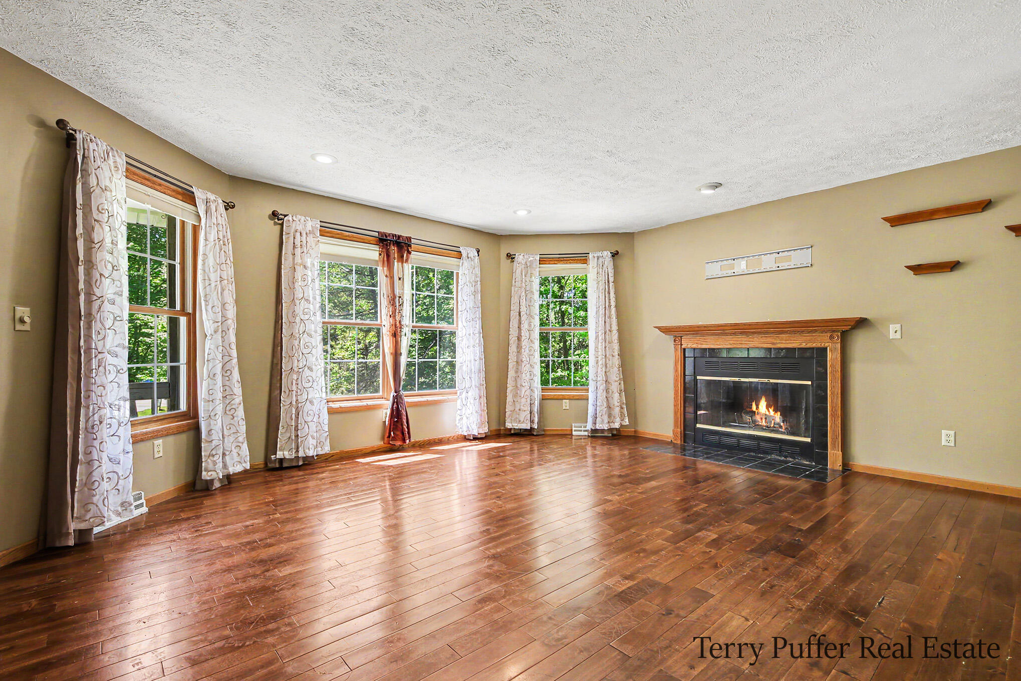12080 Pine Cone Drive NE Rockford MI 49341