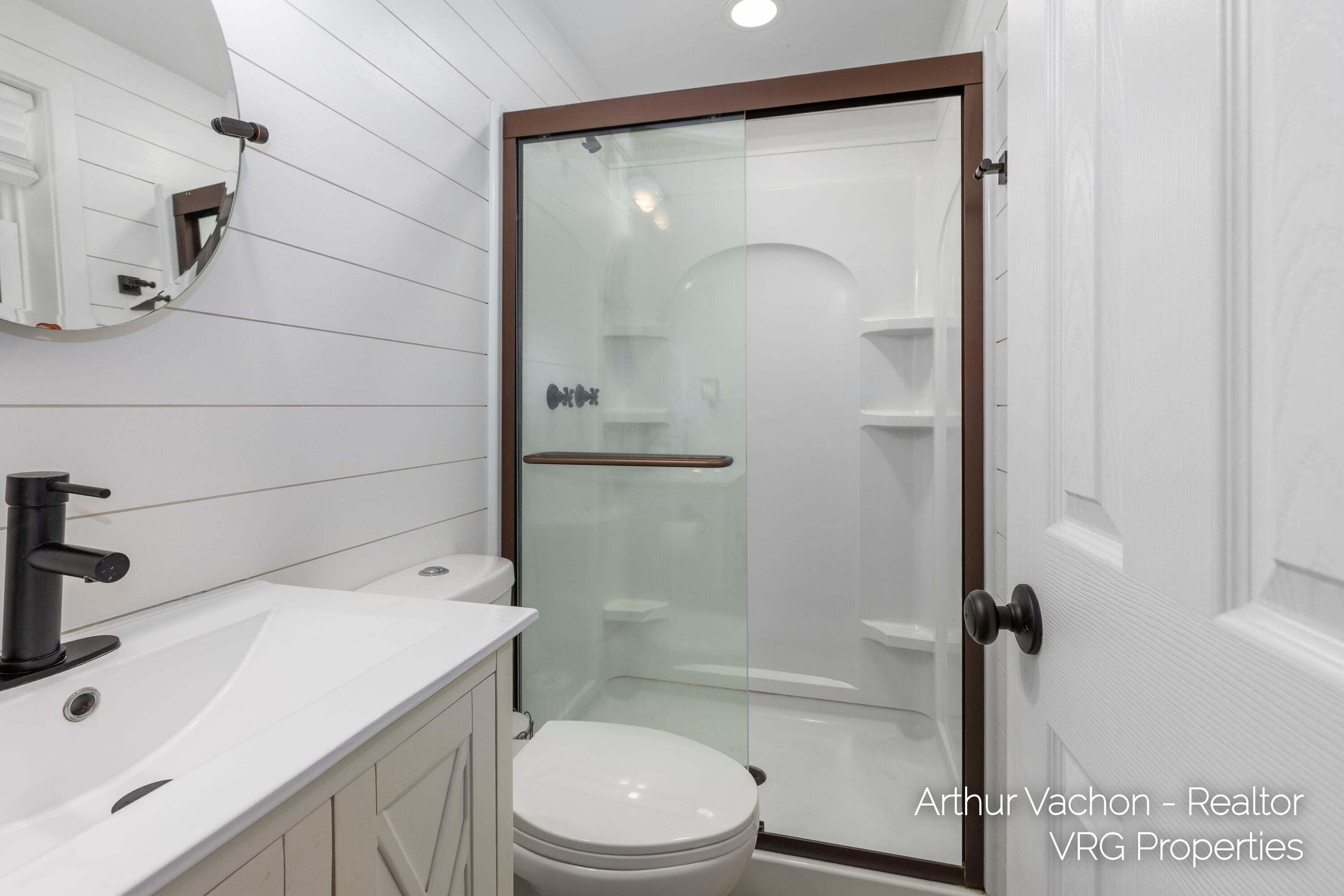 4054 Weymouth Drive SE Grand Rapids MI 49508