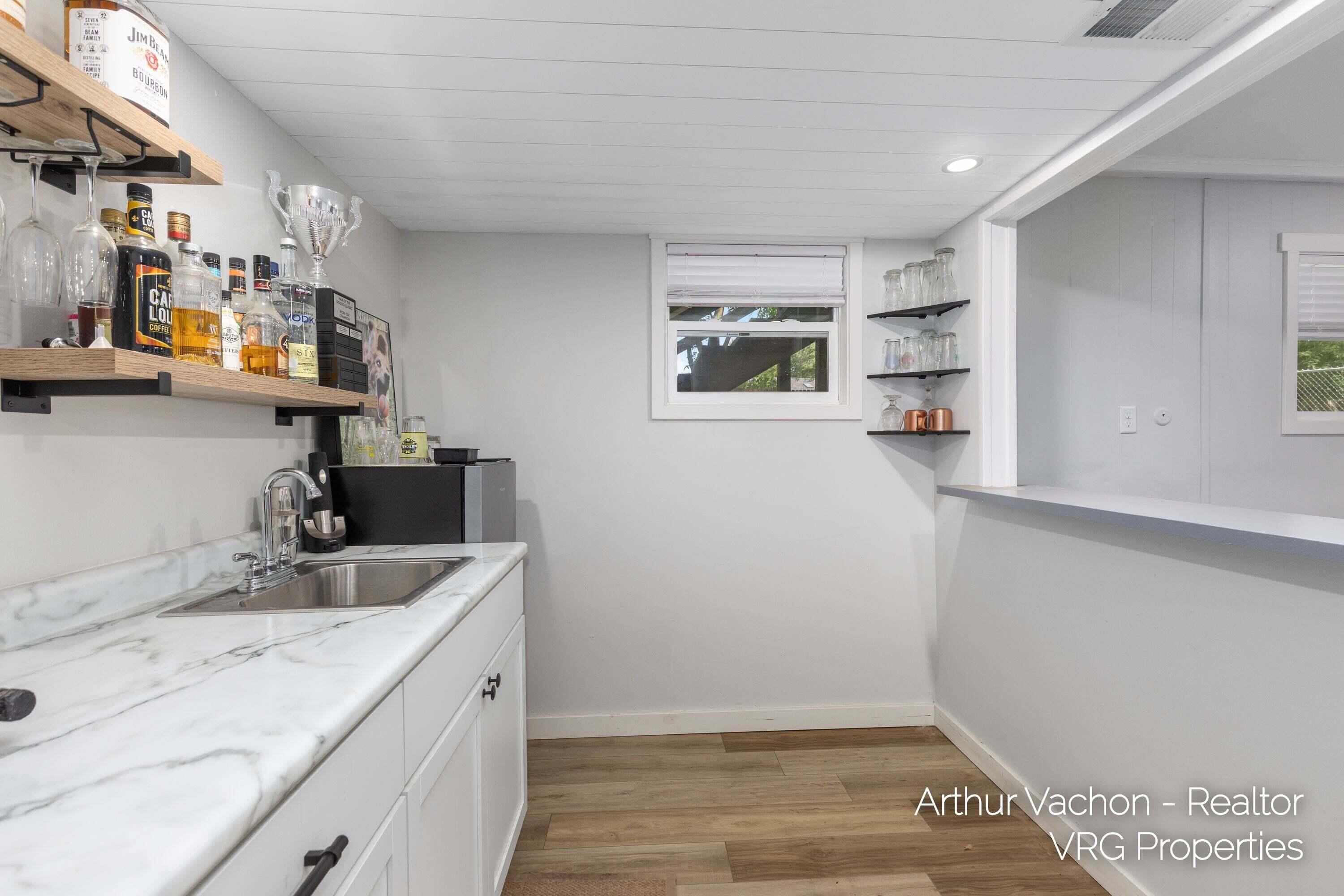 4054 Weymouth Drive SE Grand Rapids MI 49508