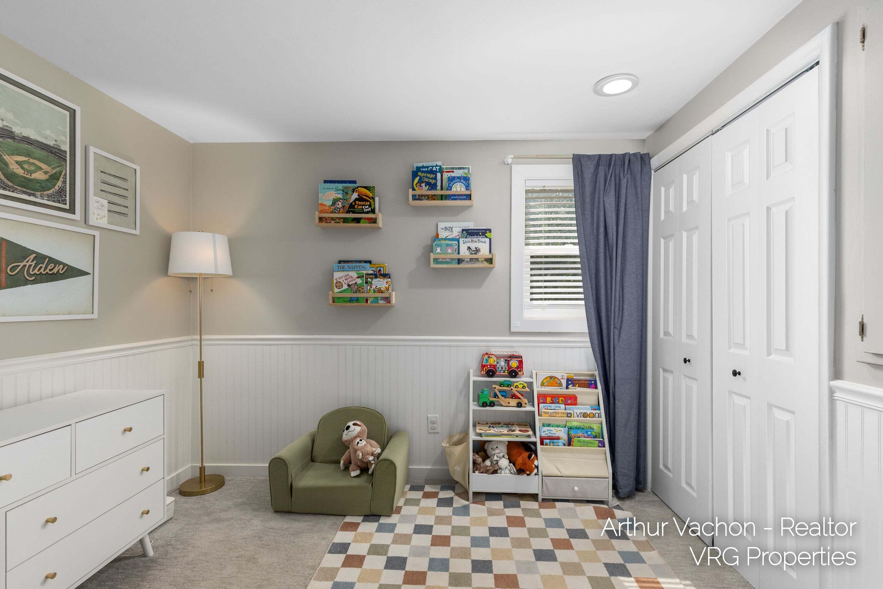 4054 Weymouth Drive SE Grand Rapids MI 49508