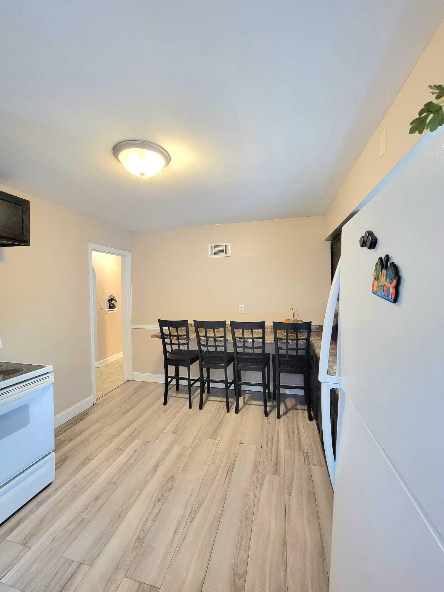 332 W 18th Street Holland MI 49423