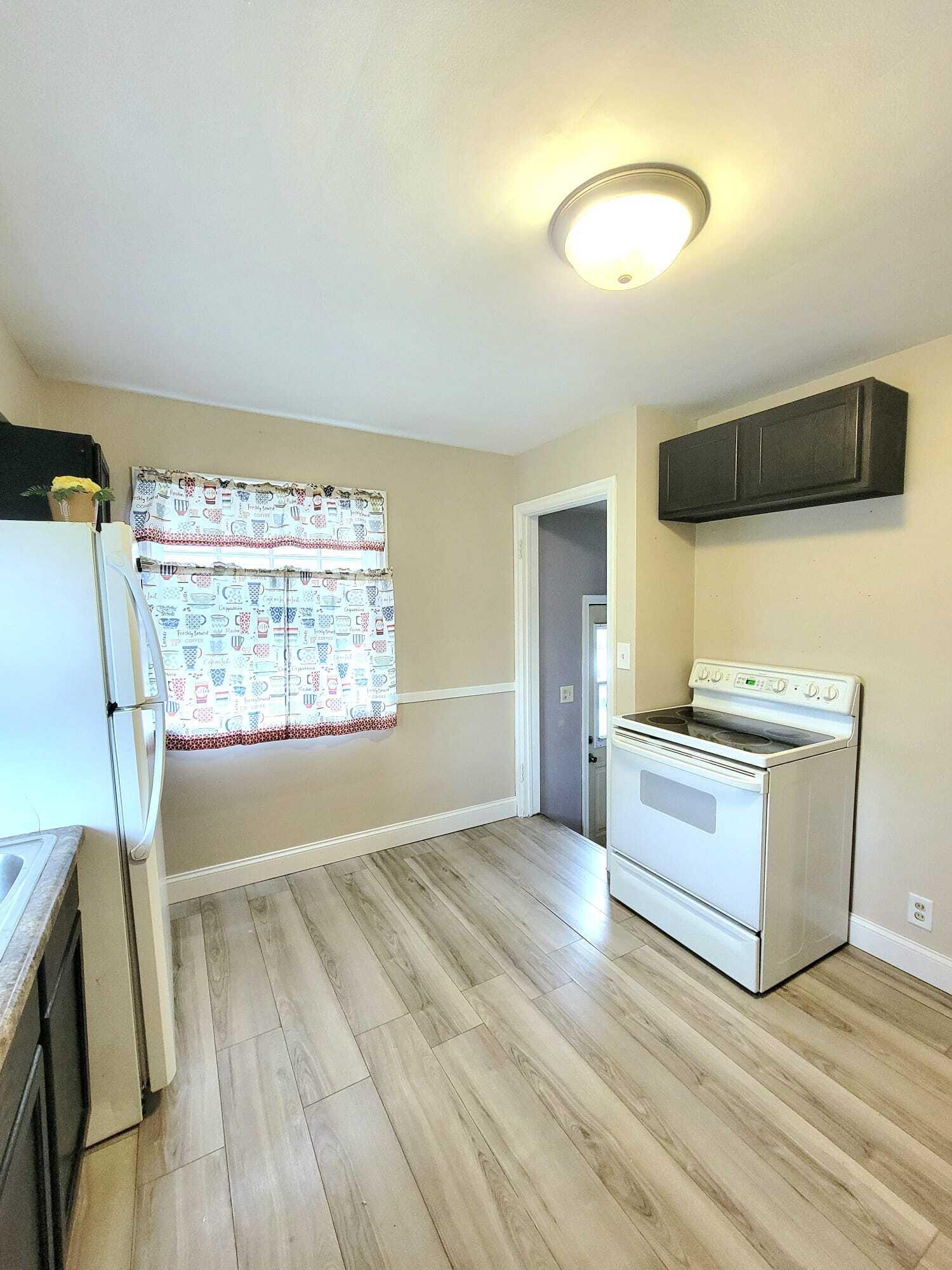 332 W 18th Street Holland MI 49423