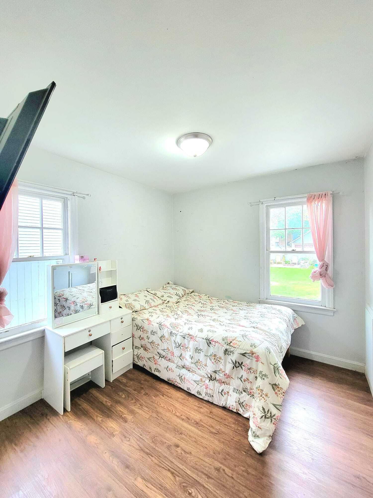 332 W 18th Street Holland MI 49423