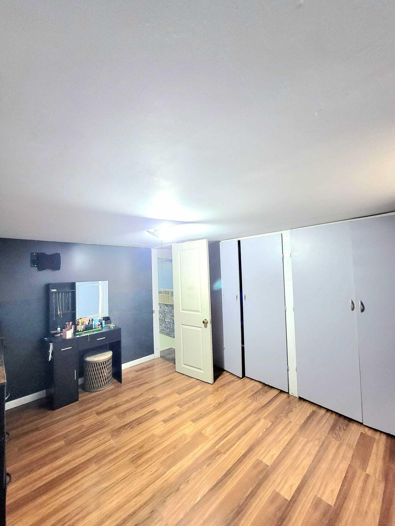 332 W 18th Street Holland MI 49423