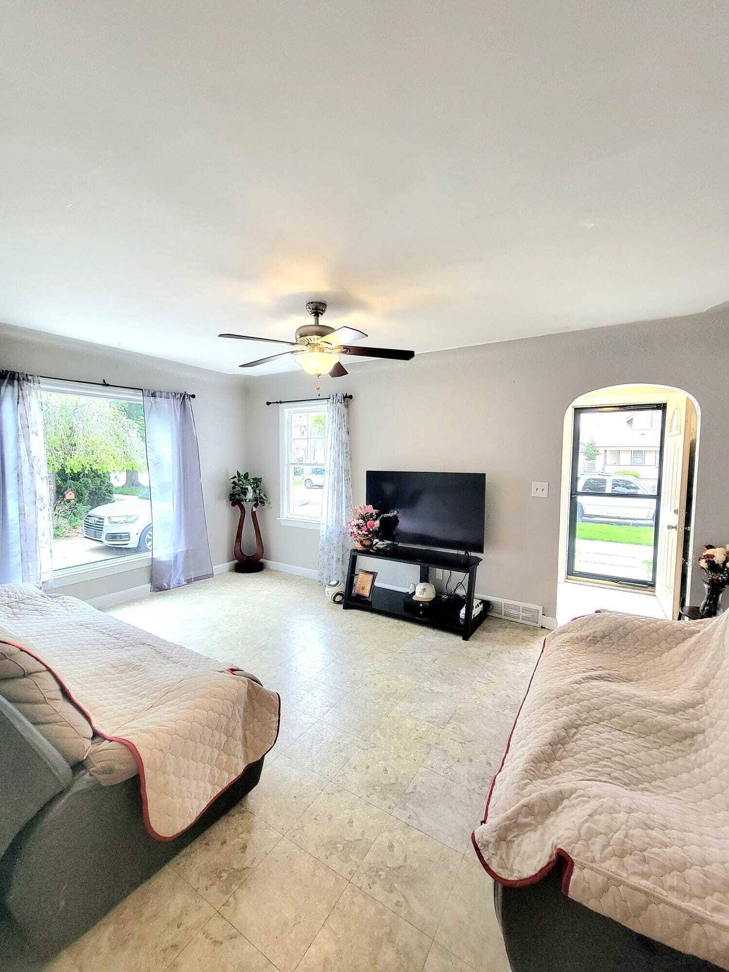 332 W 18th Street Holland MI 49423