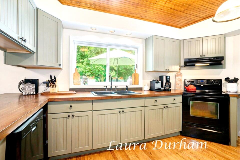 6533 Clearbrook Drive Saugatuck MI 49453