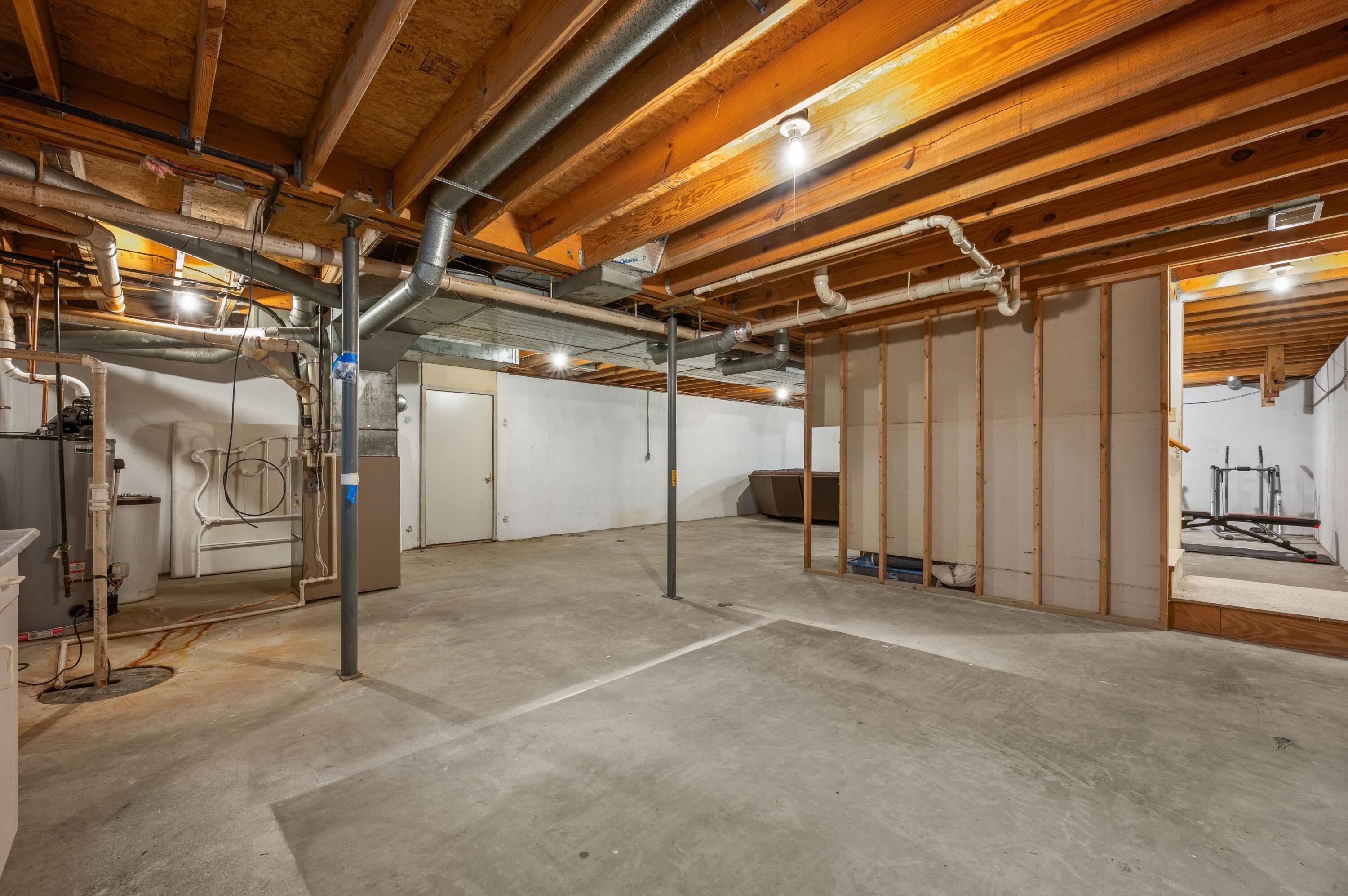 108 N Cayuga Street Buchanan MI 49107