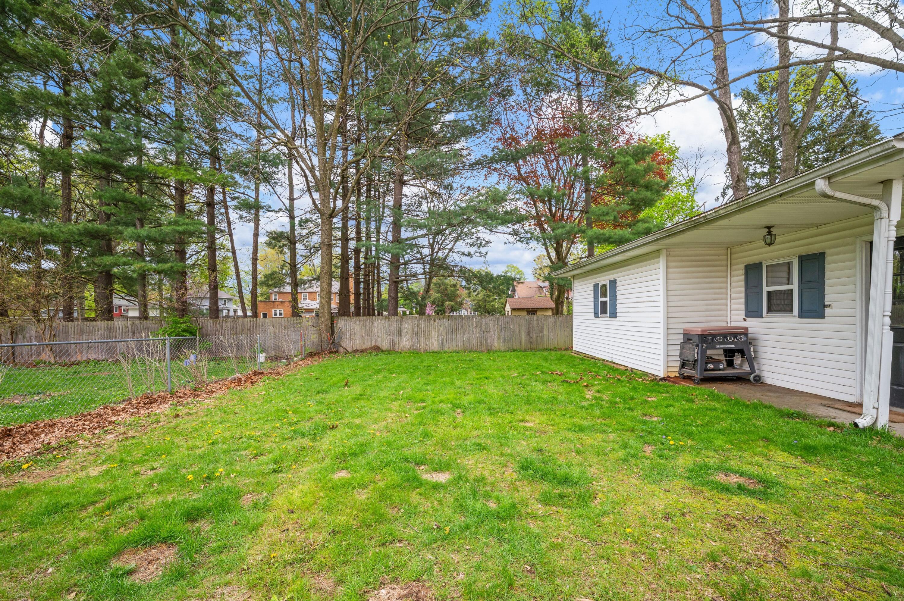 108 N Cayuga Street Buchanan MI 49107