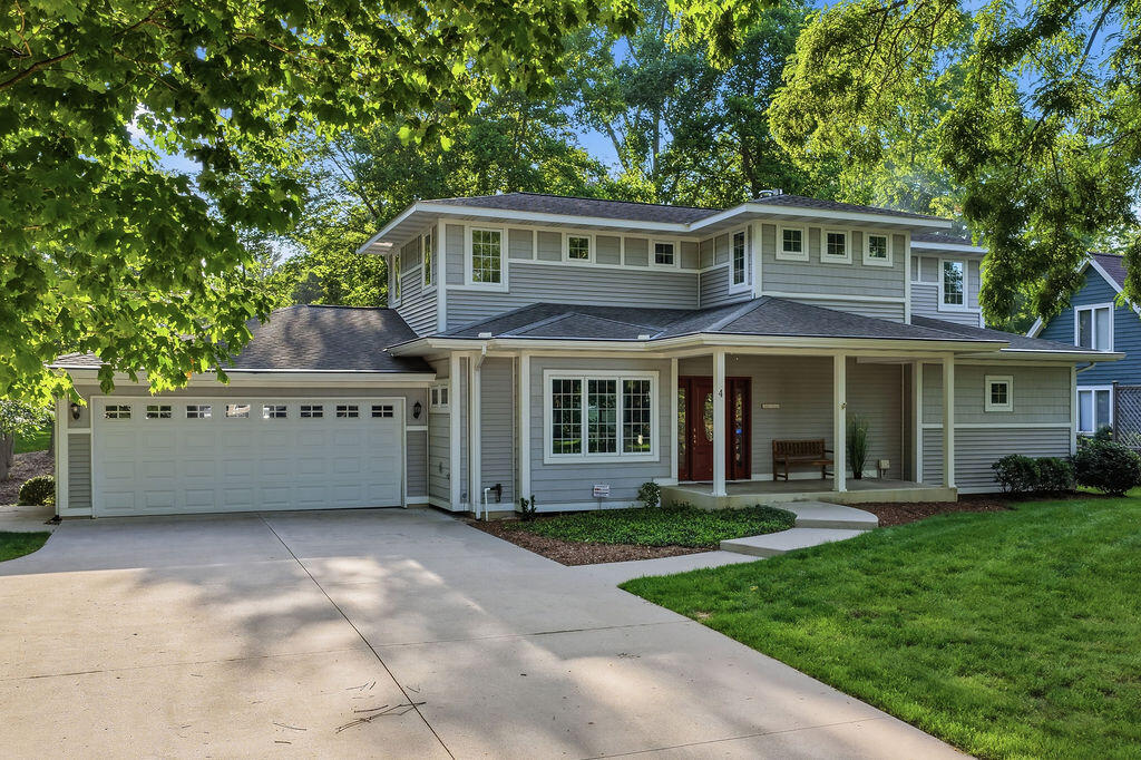 4 Columbine Drive South Haven MI 49090