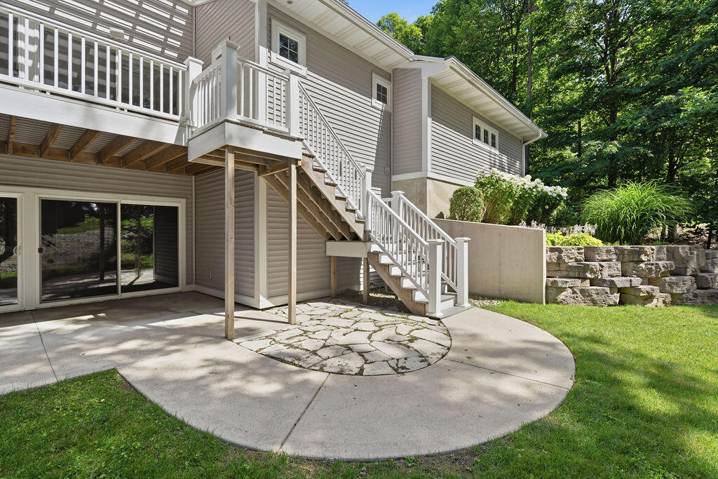 4 Columbine Drive South Haven MI 49090