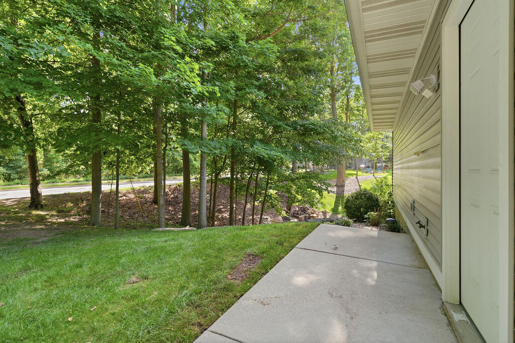 4 Columbine Drive South Haven MI 49090