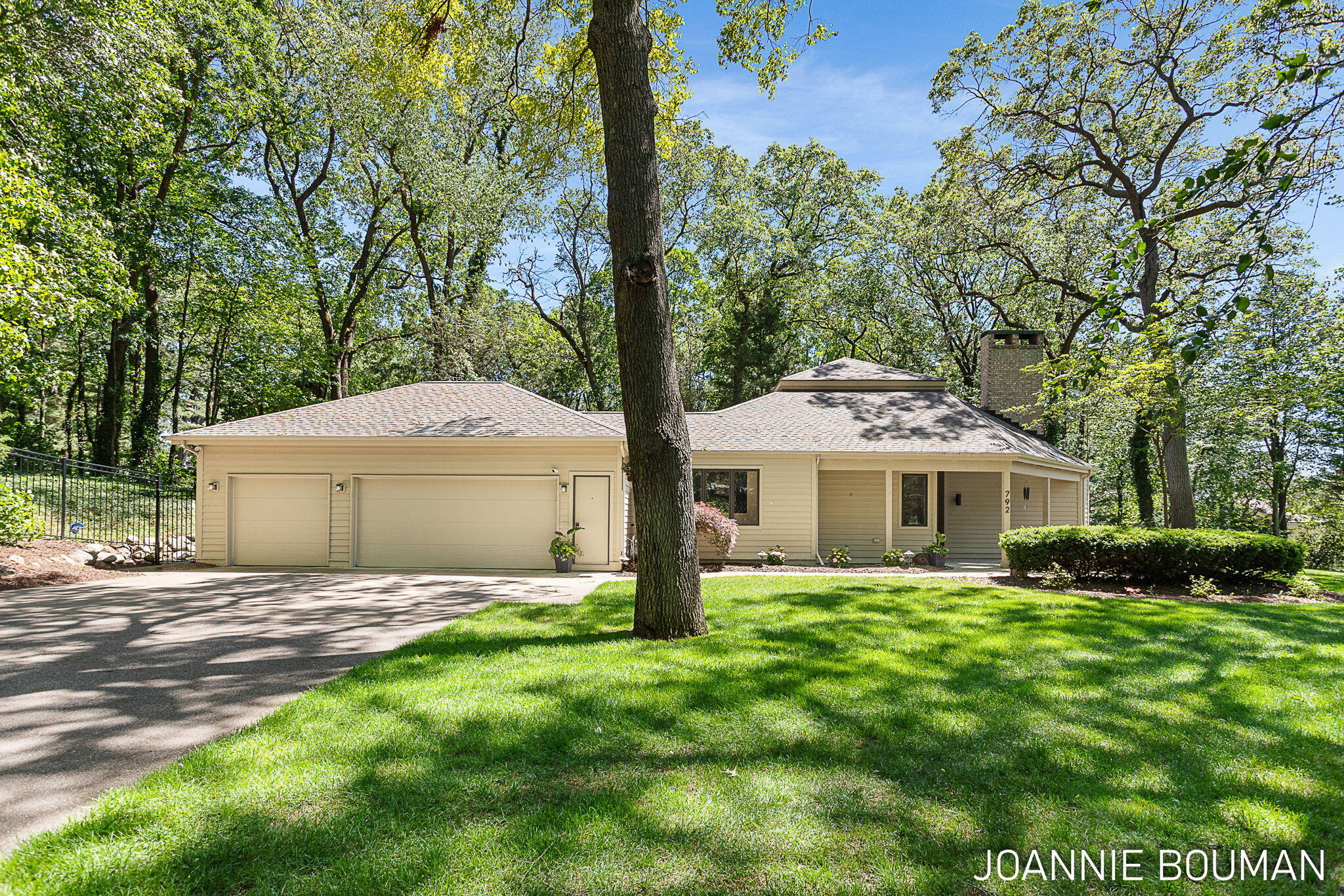 792 Pine Bay Avenue Holland MI 49424