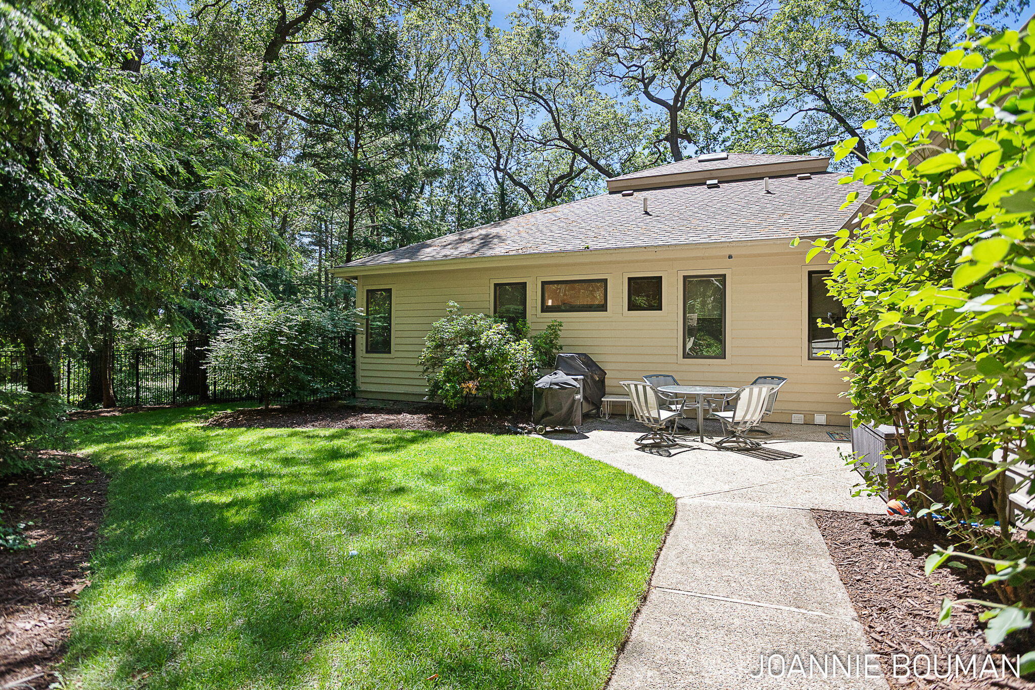 792 Pine Bay Avenue Holland MI 49424