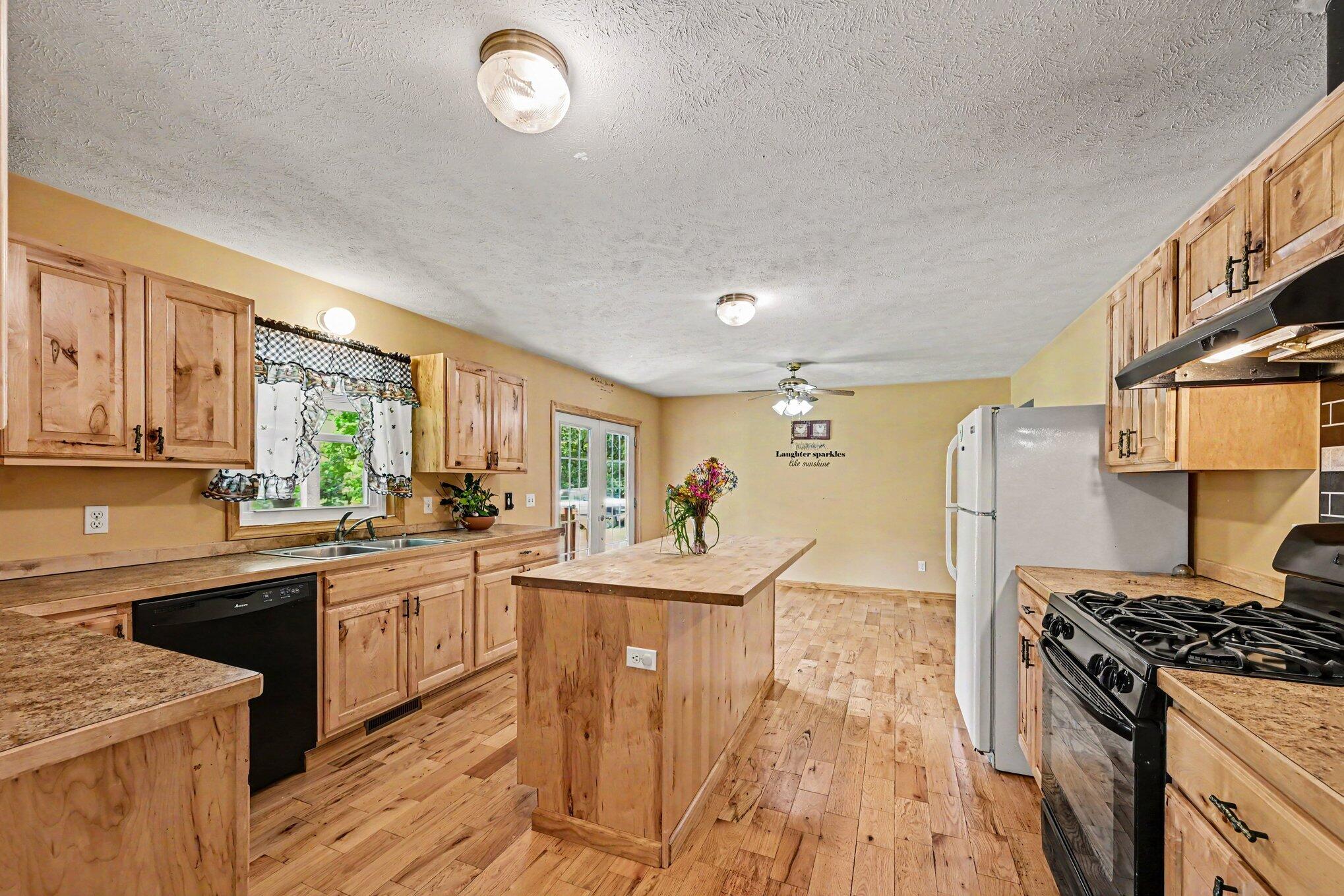 54731 Cranberry Street Marcellus MI 49067