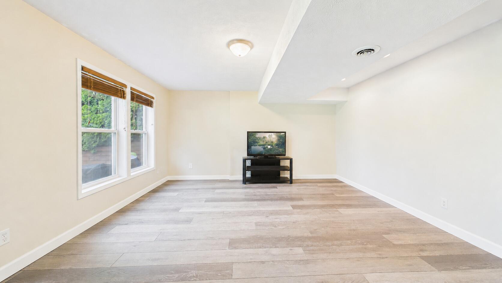6747 Winter Creek Road Norton Shores MI 49444