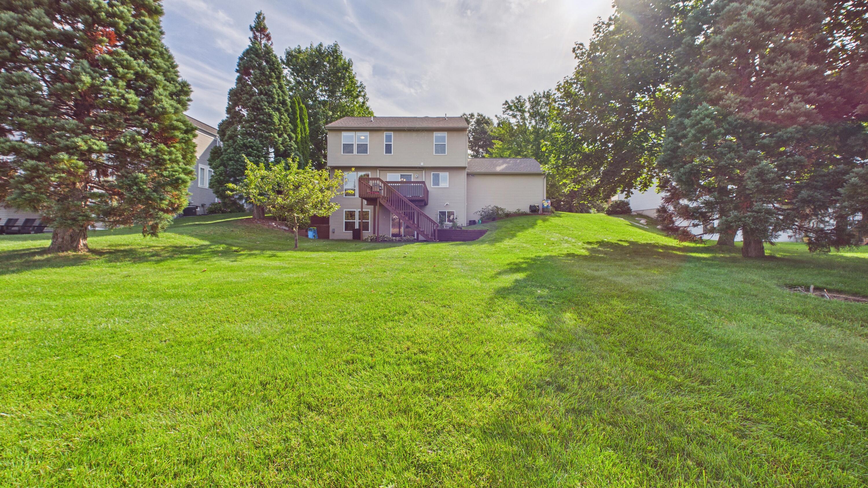 6747 Winter Creek Road Norton Shores MI 49444