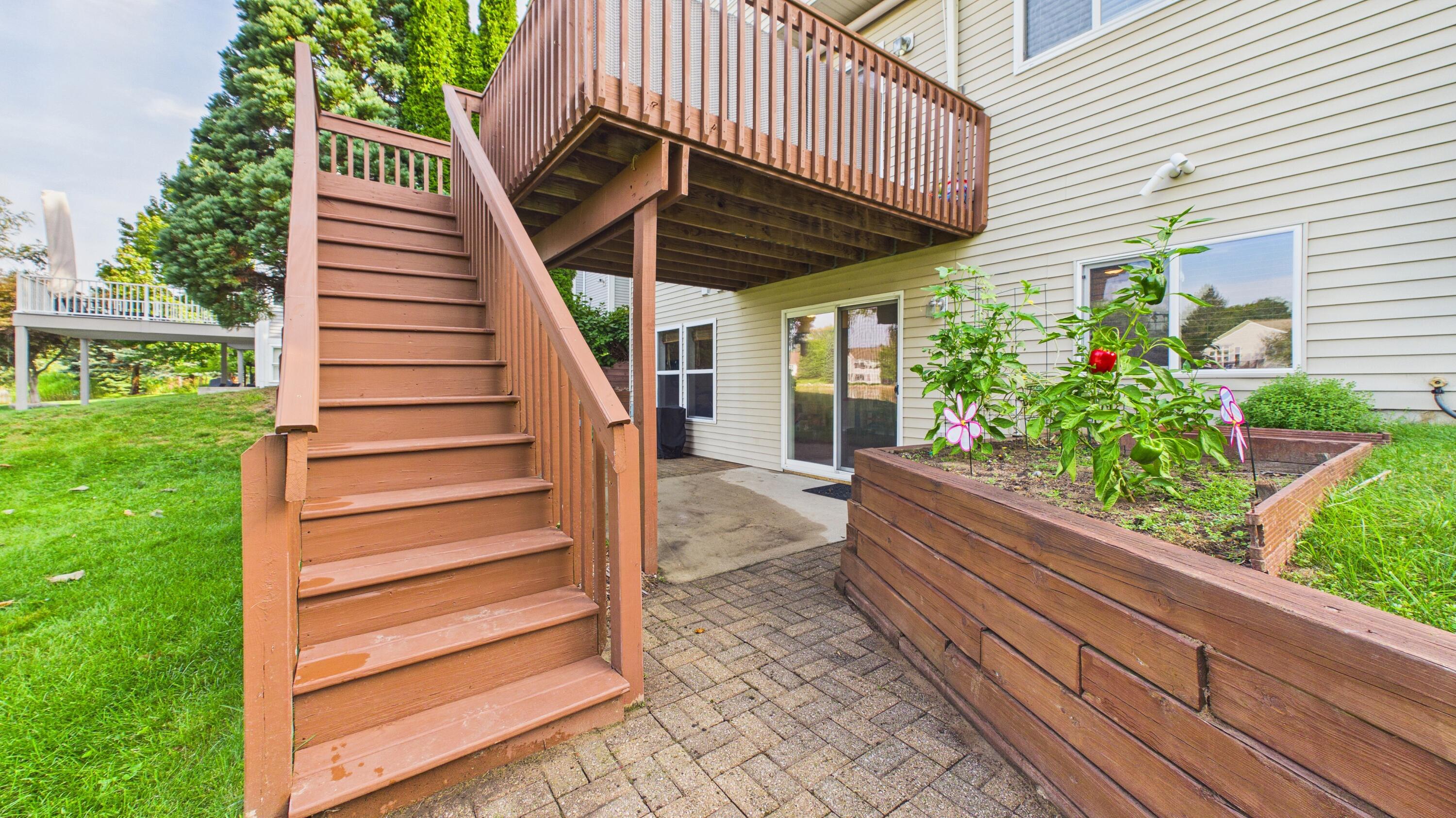 6747 Winter Creek Road Norton Shores MI 49444
