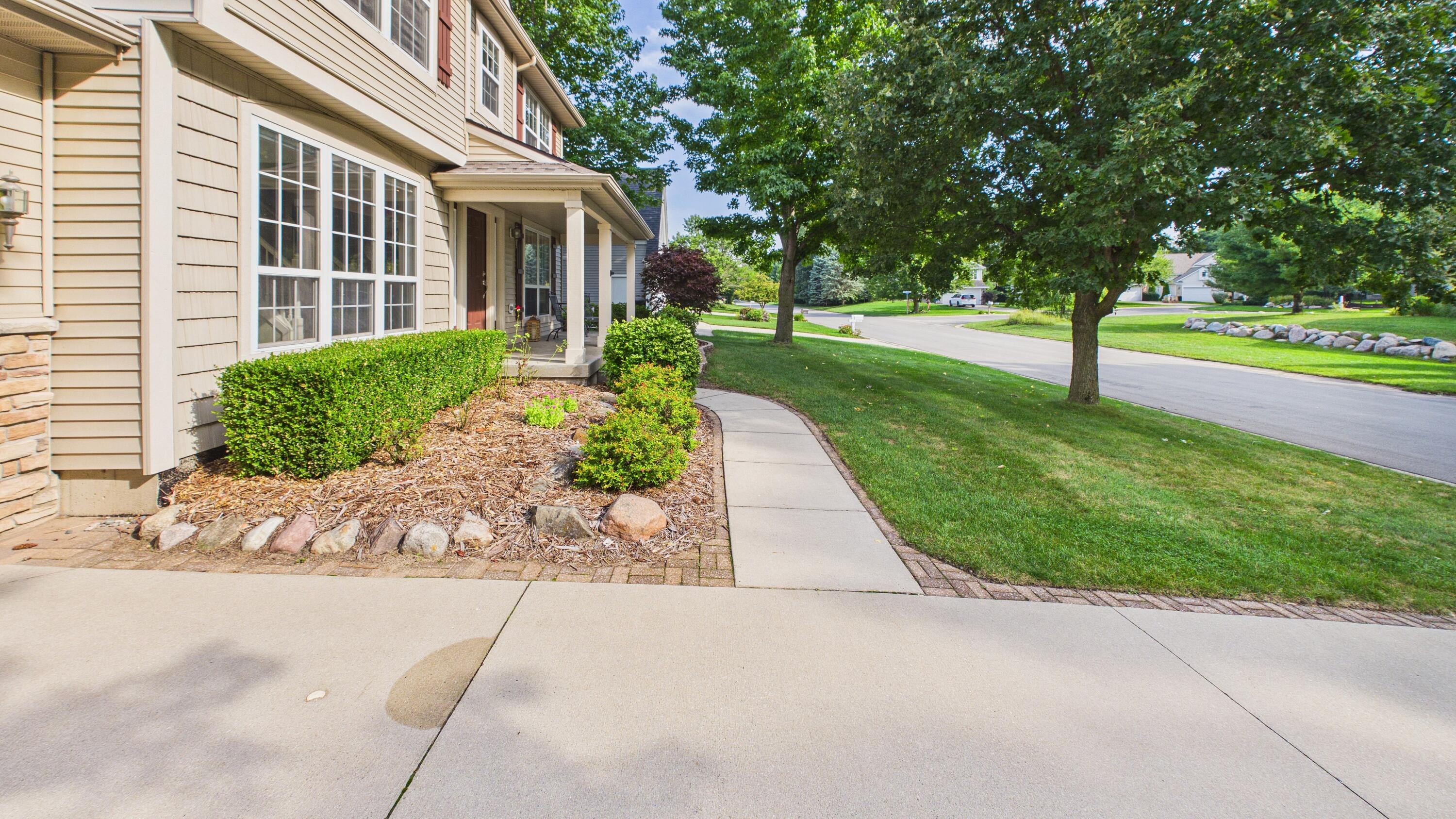 6747 Winter Creek Road Norton Shores MI 49444