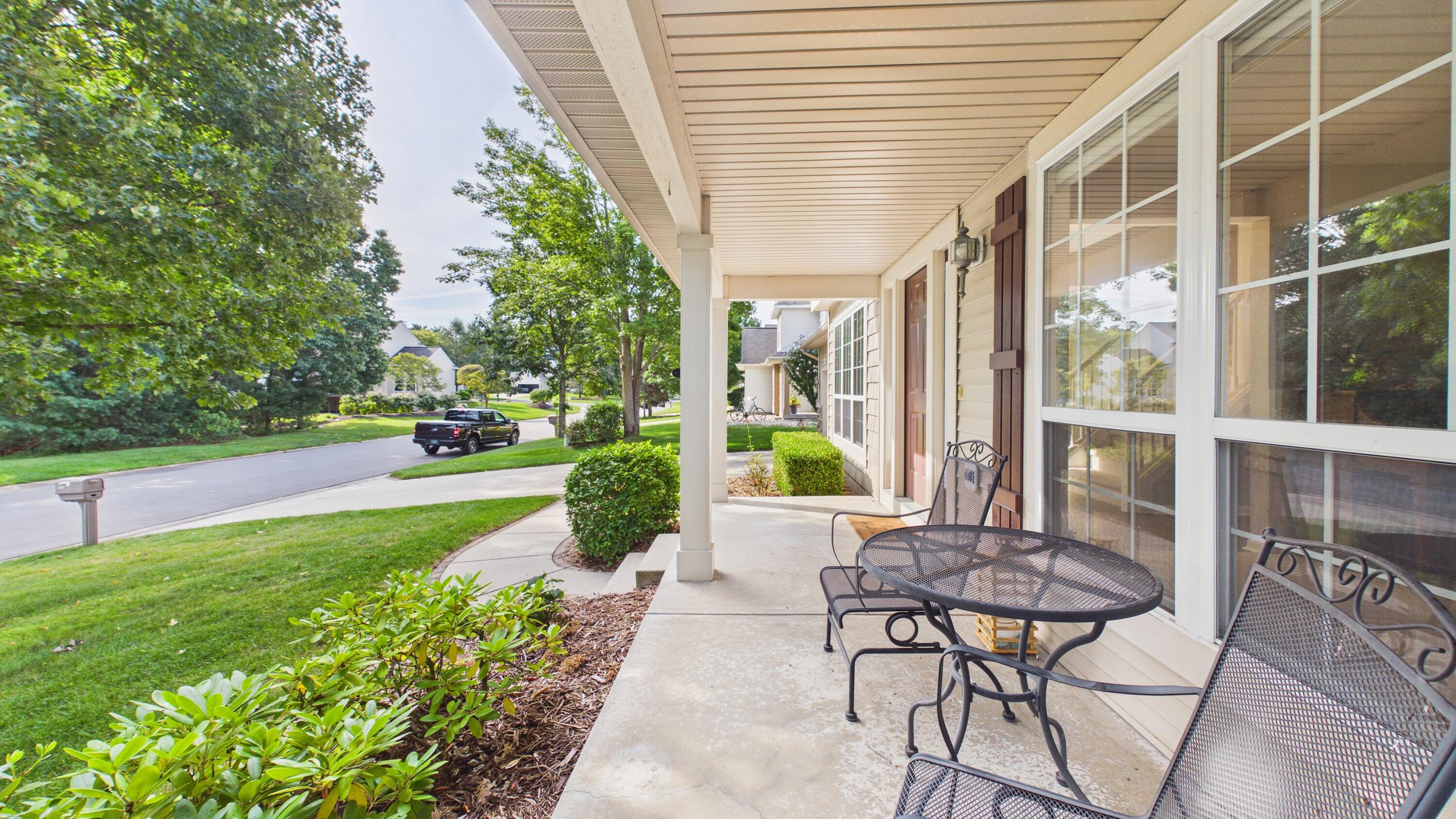 6747 Winter Creek Road Norton Shores MI 49444