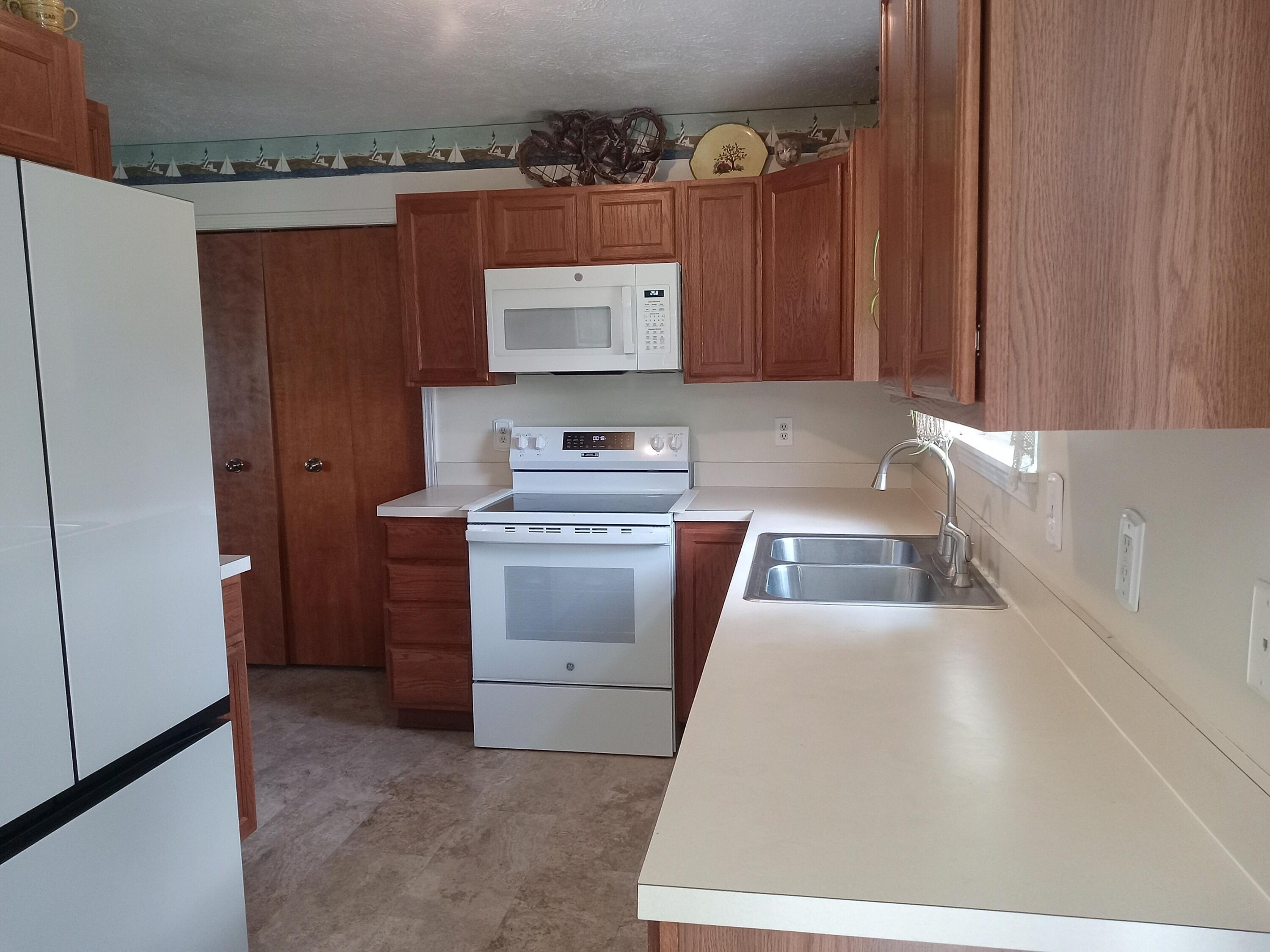 3275 112th Avenue Holland MI 49424