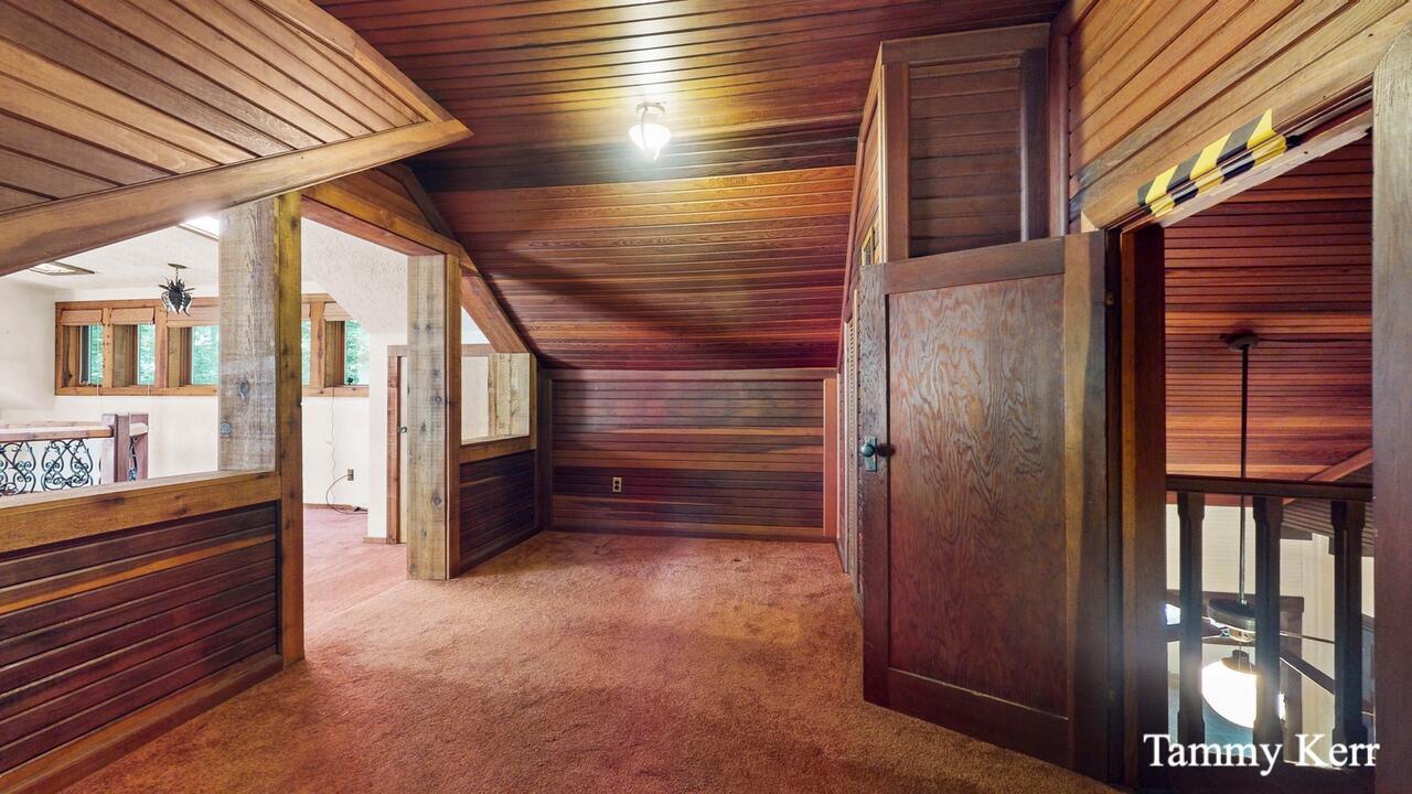2450 Lakeshore Drive Fennville MI 49408