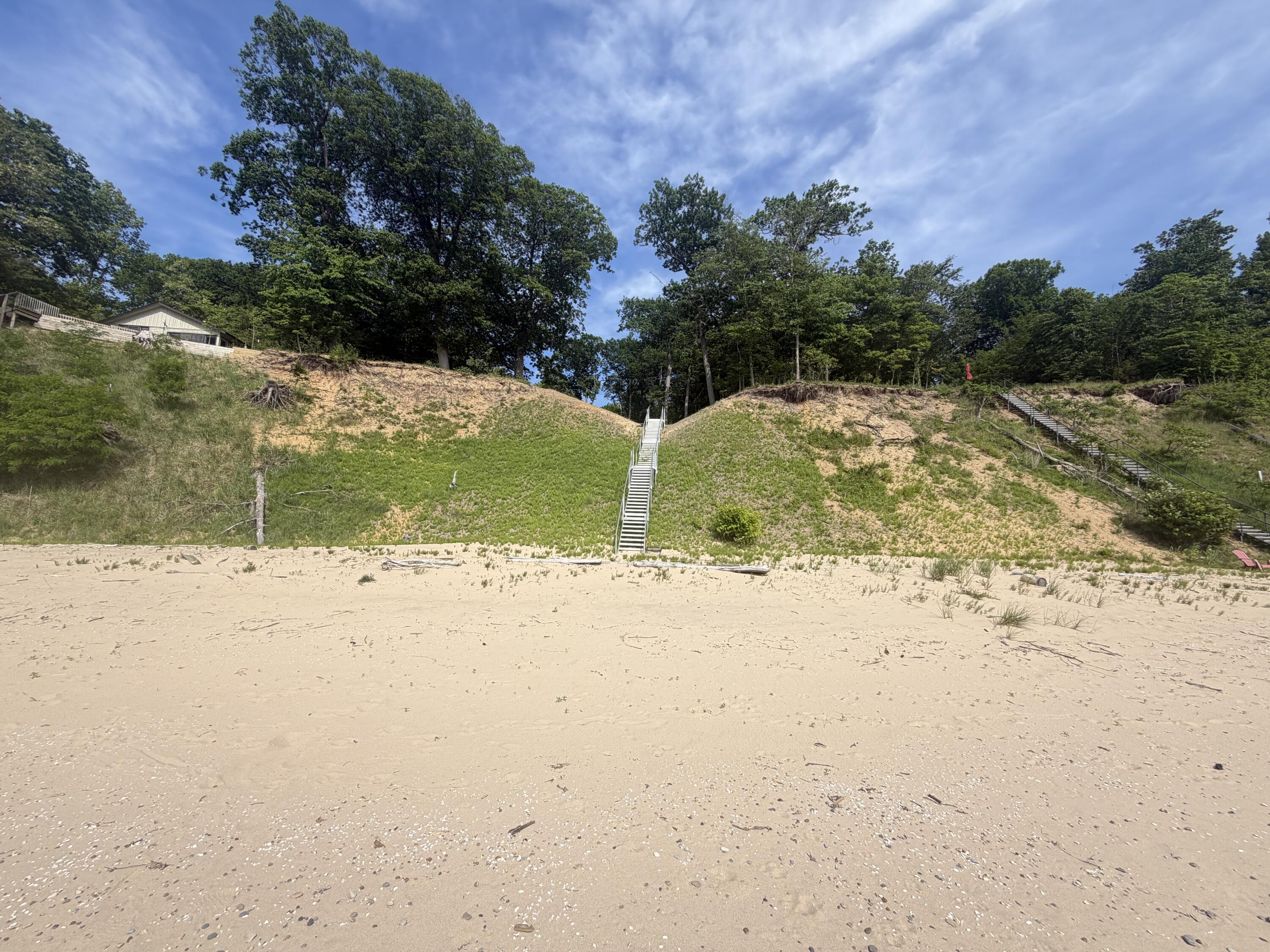 2450 Lakeshore Drive Fennville MI 49408