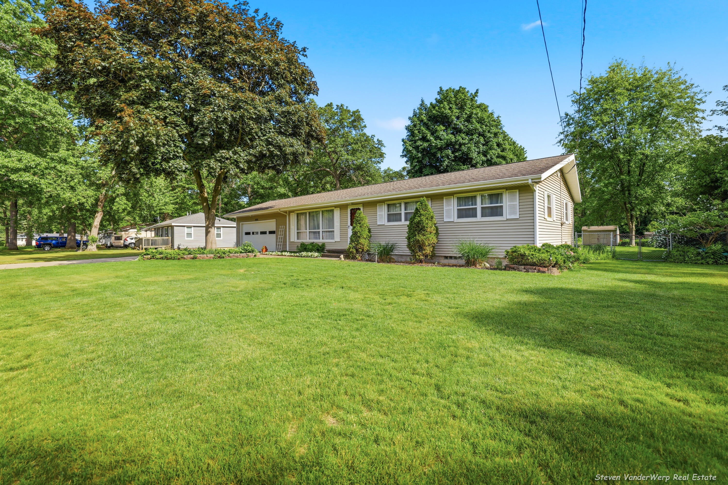 1935 Nielwood Drive Muskegon MI 49445