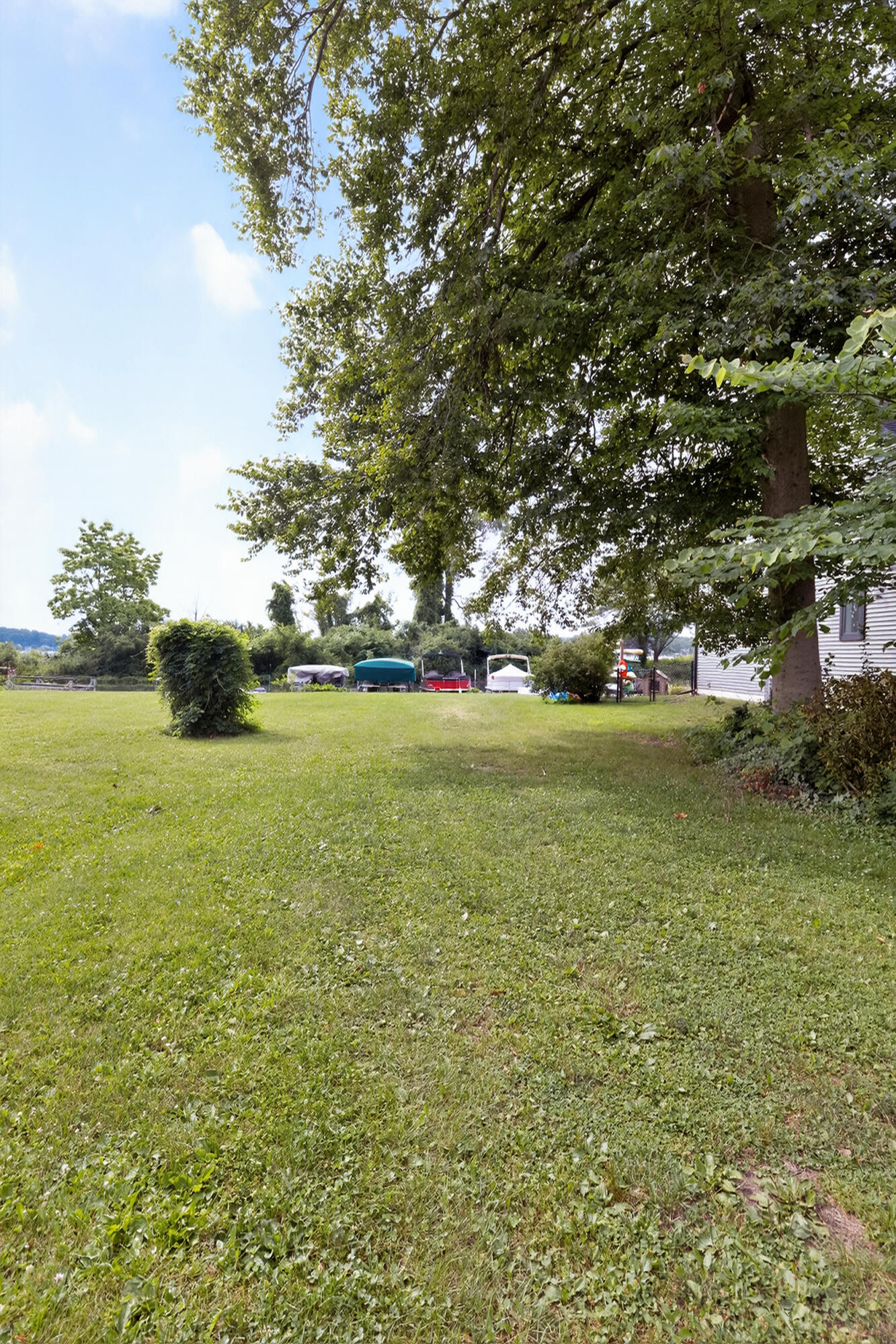 22403 Maple Row Street Cassopolis MI 49031