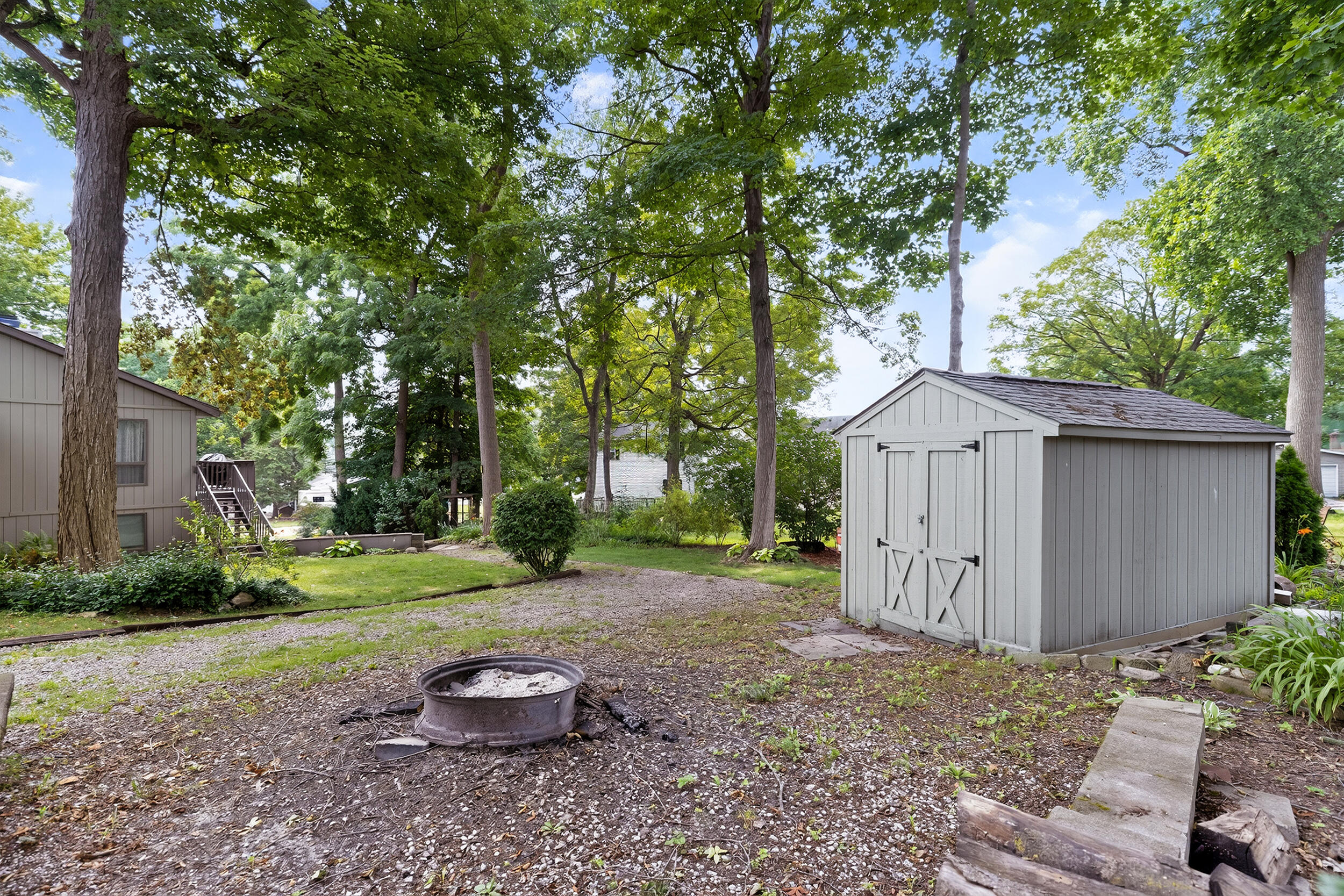 22403 Maple Row Street Cassopolis MI 49031