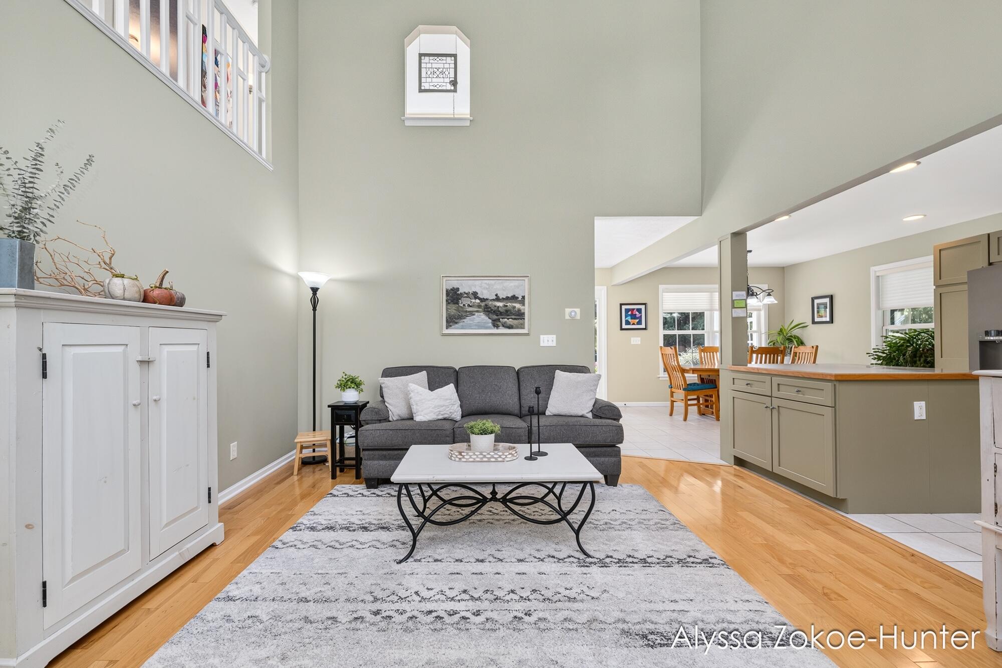 2739 Wellspring NW Grand Rapids MI 49504