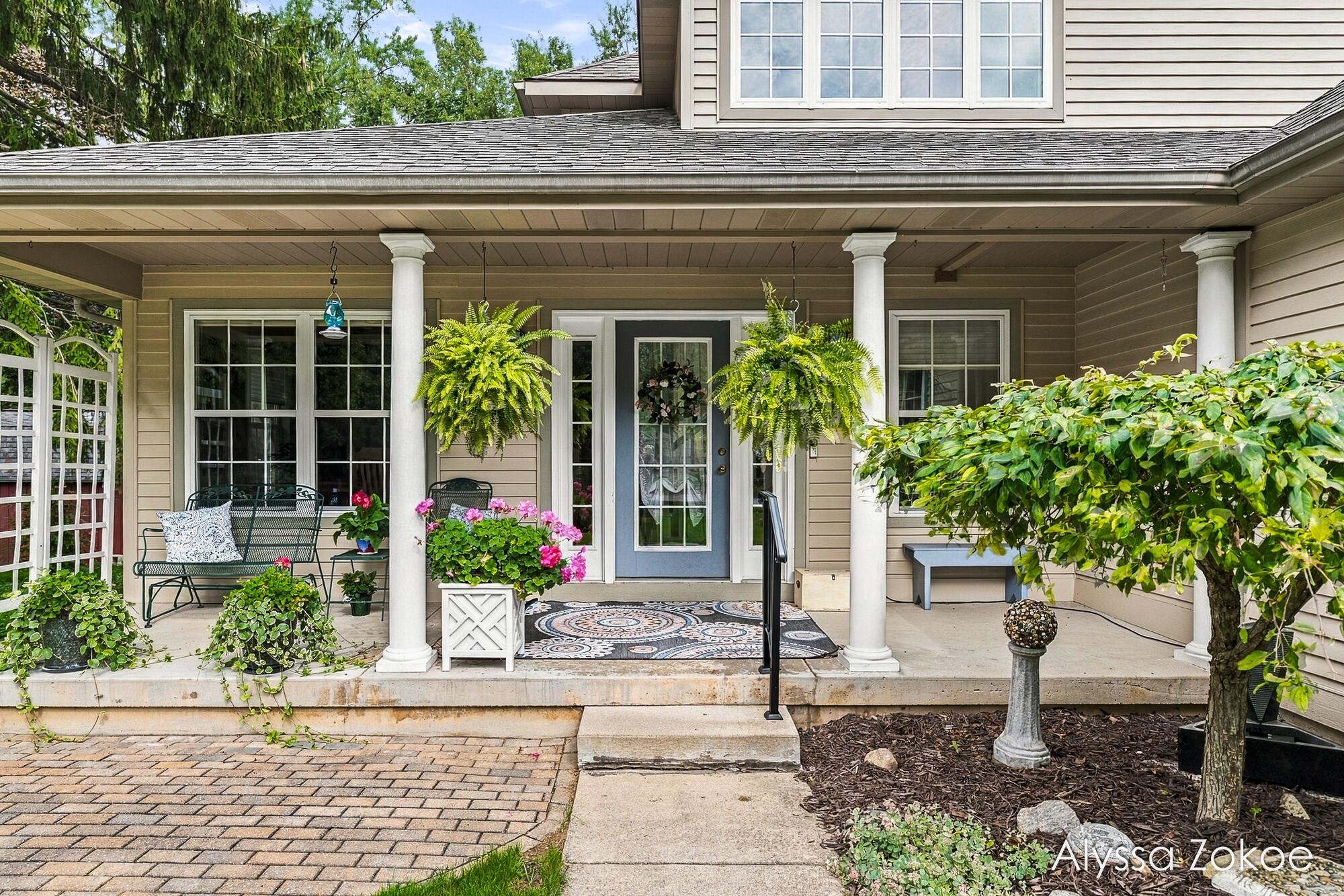 2739 Wellspring NW Grand Rapids MI 49504