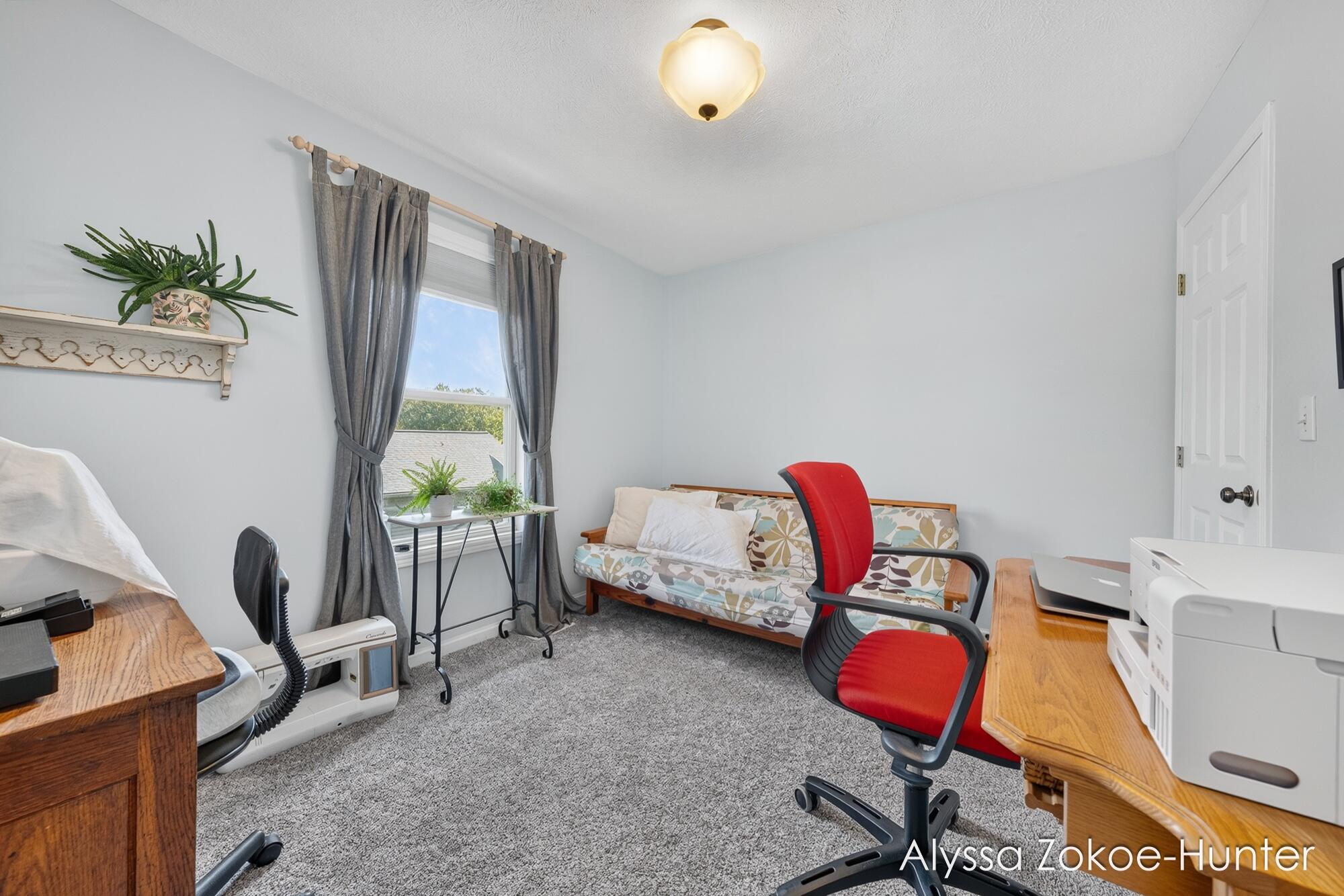 2739 Wellspring NW Grand Rapids MI 49504