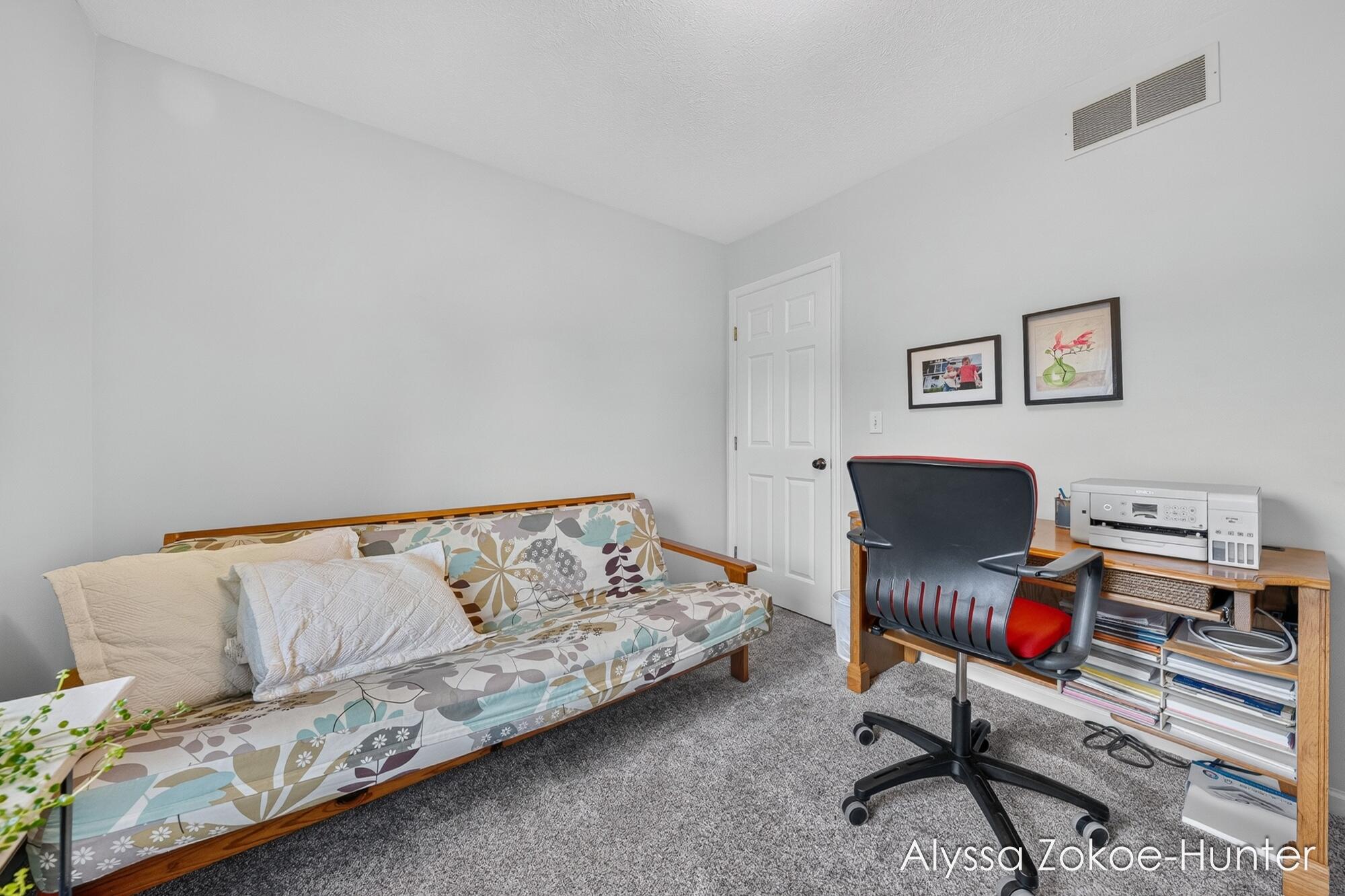 2739 Wellspring NW Grand Rapids MI 49504