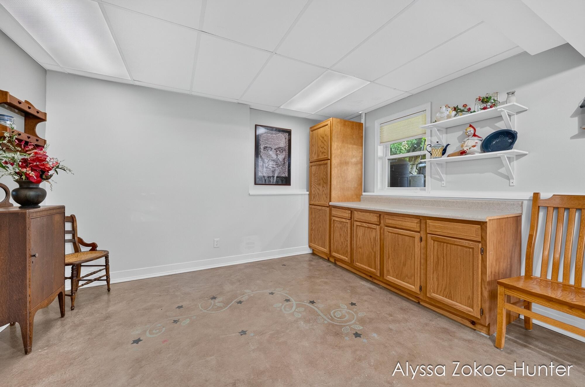 2739 Wellspring NW Grand Rapids MI 49504